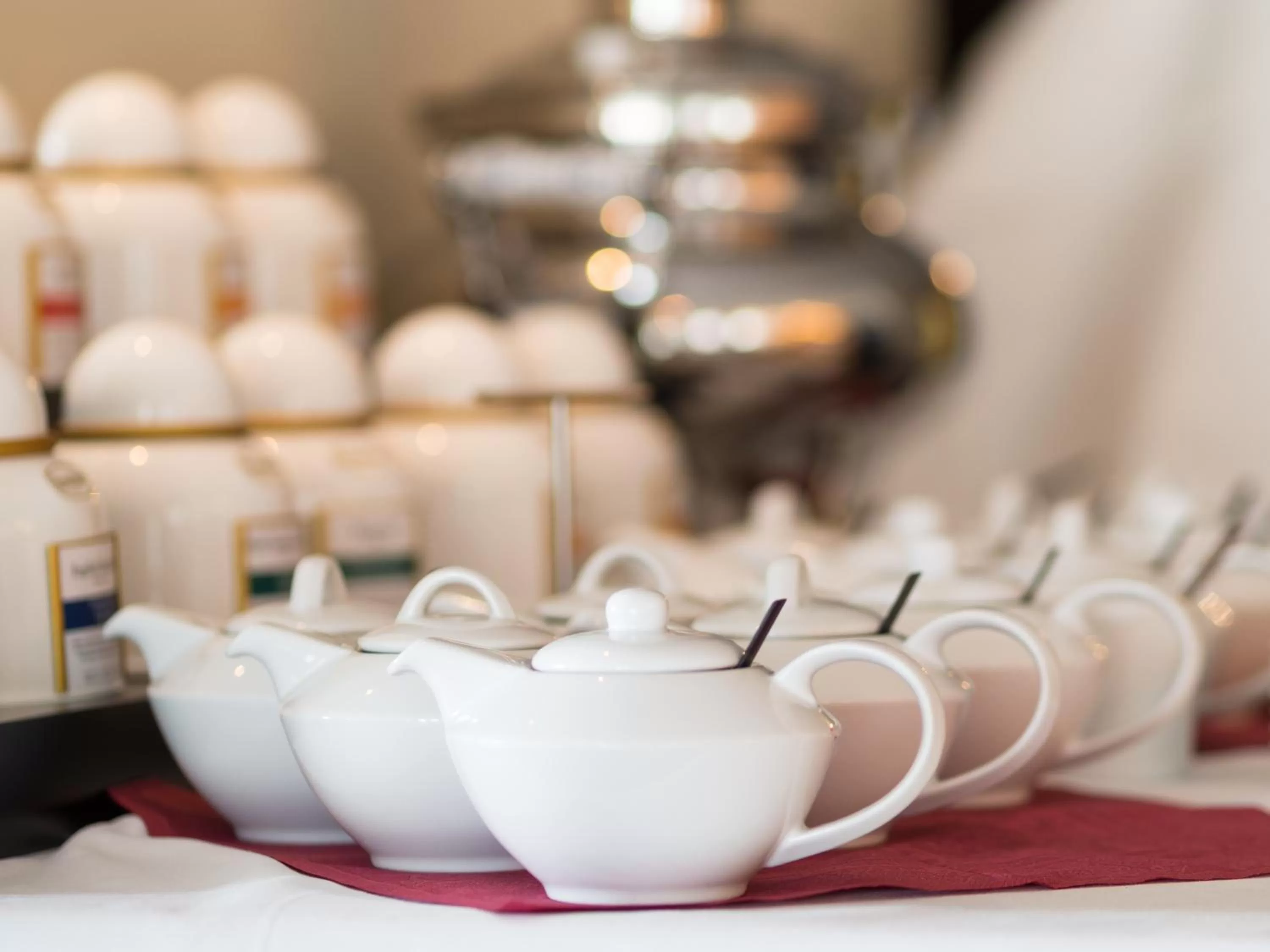 Restaurant/places to eat in Hotel an der Oper