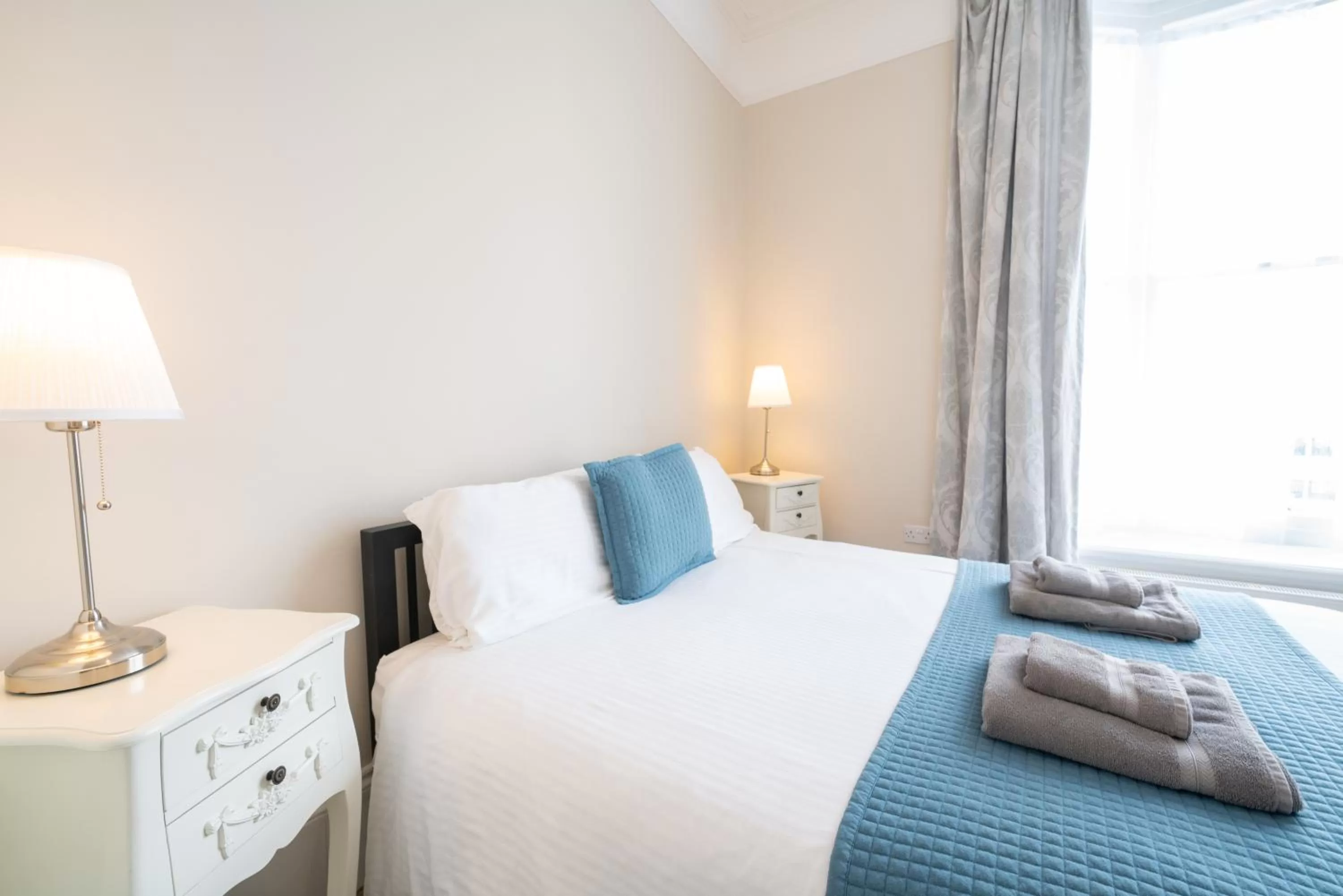 Bed in The Veteran Hotel & Bar