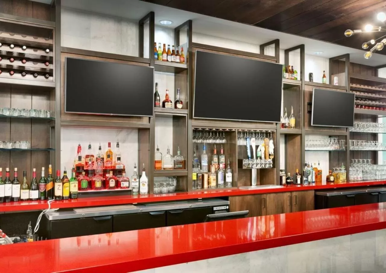 Restaurant/places to eat in Hilton Garden Inn Boise Downtown