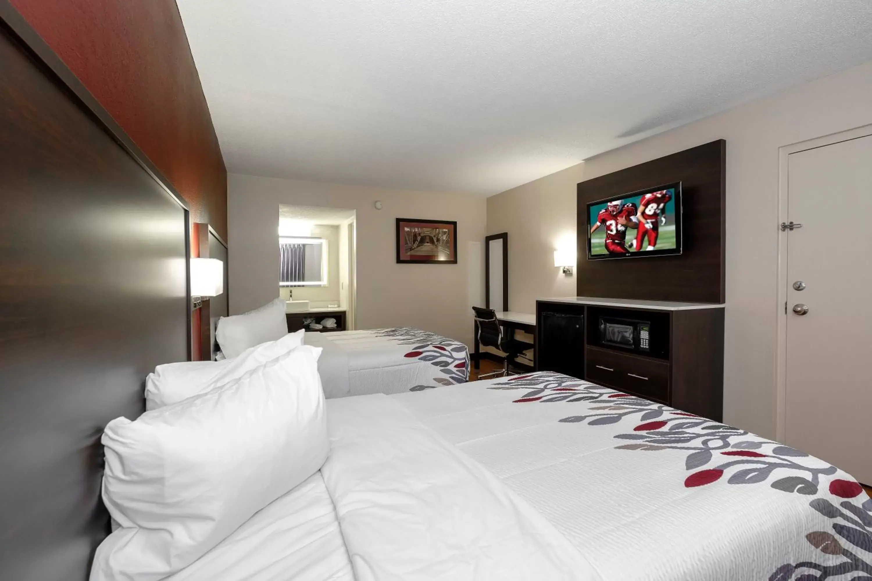 Deluxe Double Room with Two Double Beds - Non-Smoking in Red Roof Inn Gadsden Deluxe Double Room with Two Double Beds - Non-Smoking in Red Roof Inn Gadsden