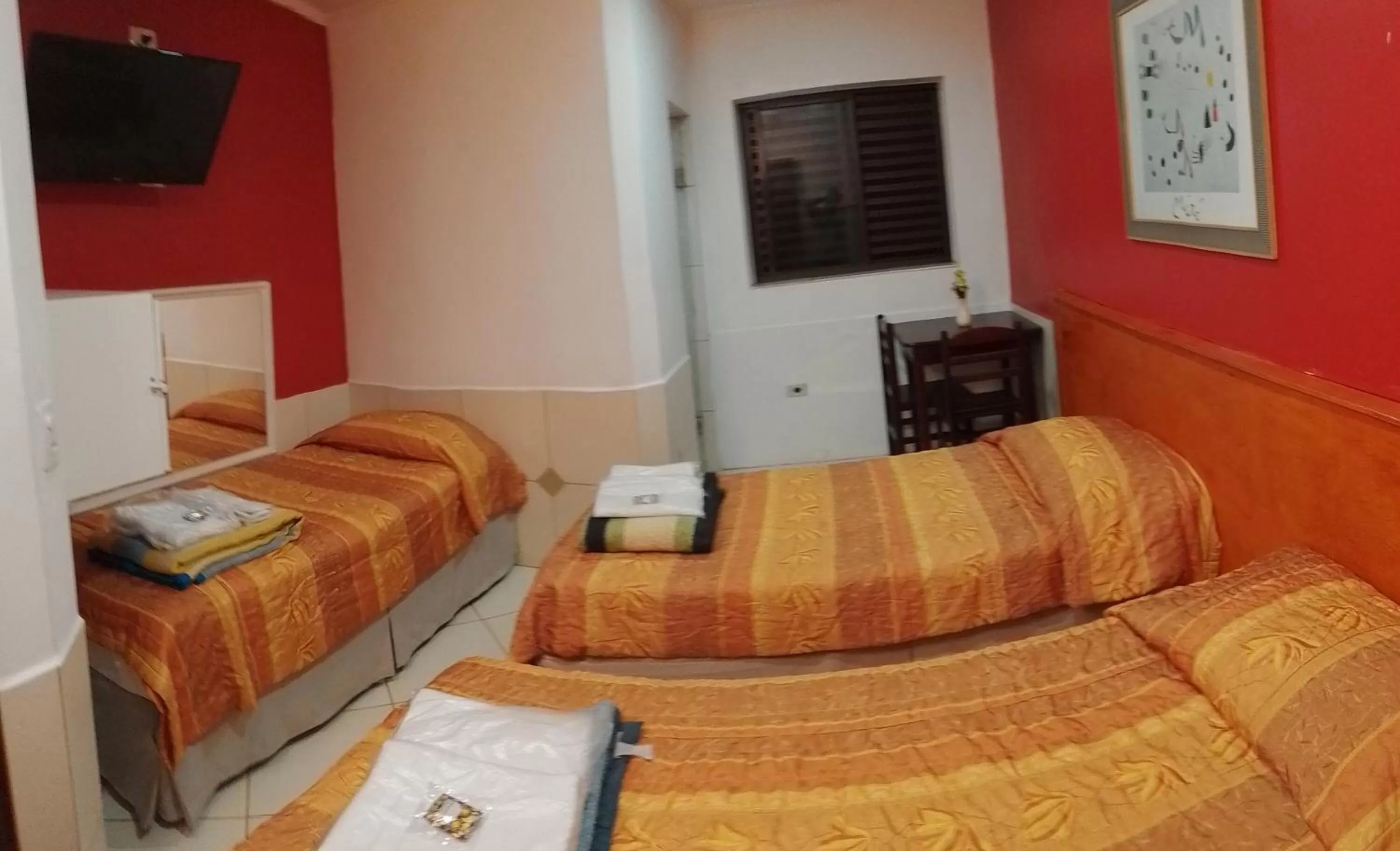 Bed in Hotel Smart Inn