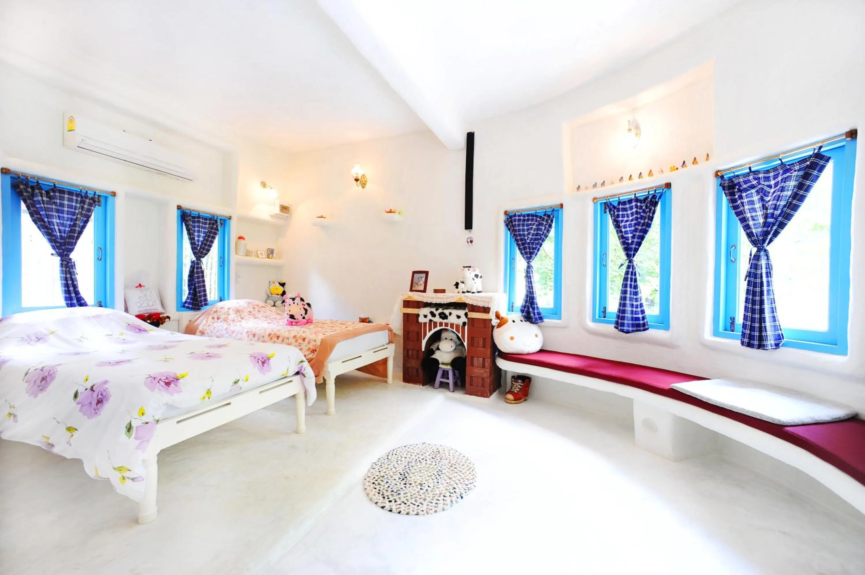 Bed in Scenic Riverside Resort