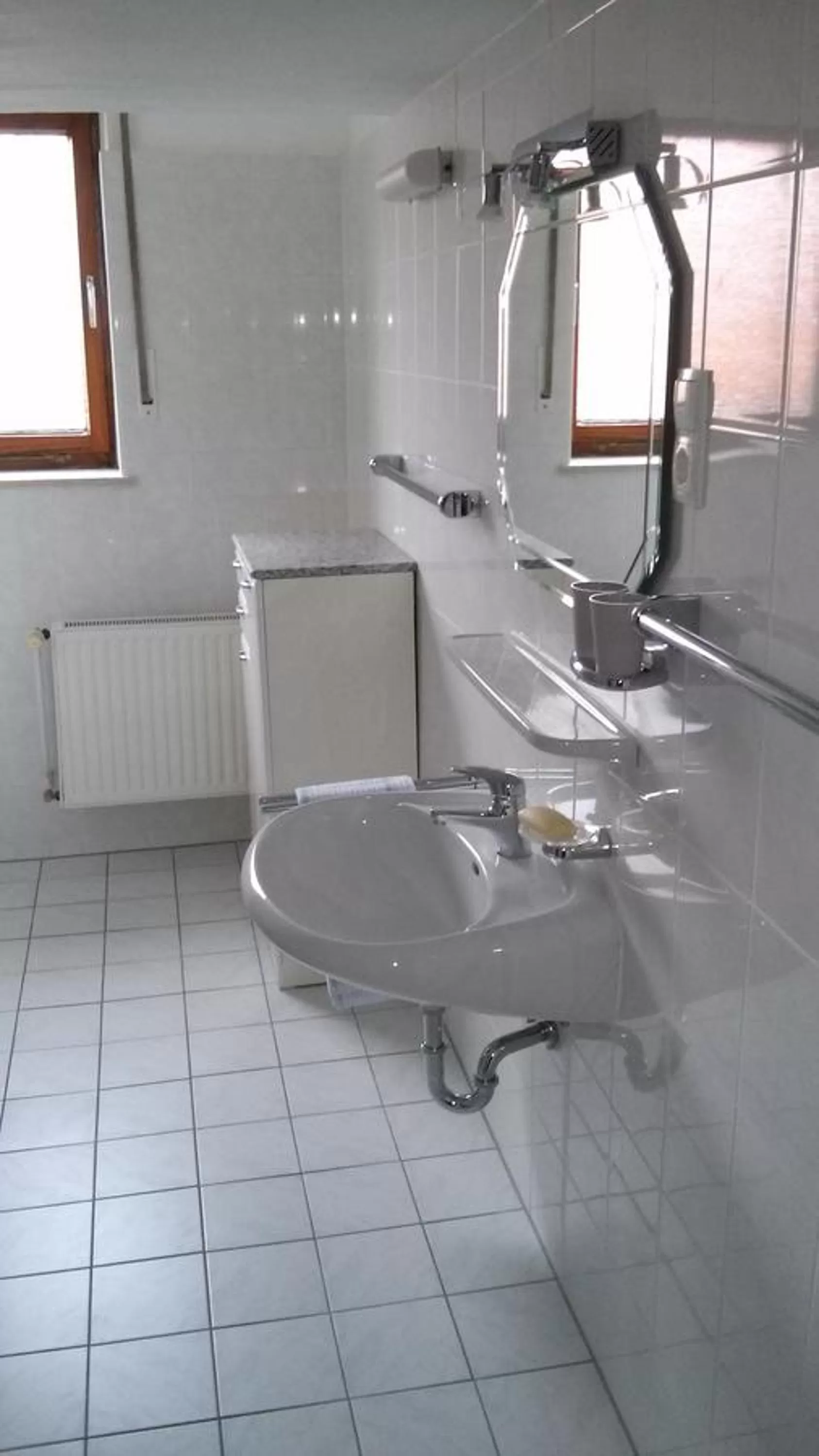 Shower, Bathroom in Landgasthof Schänzer