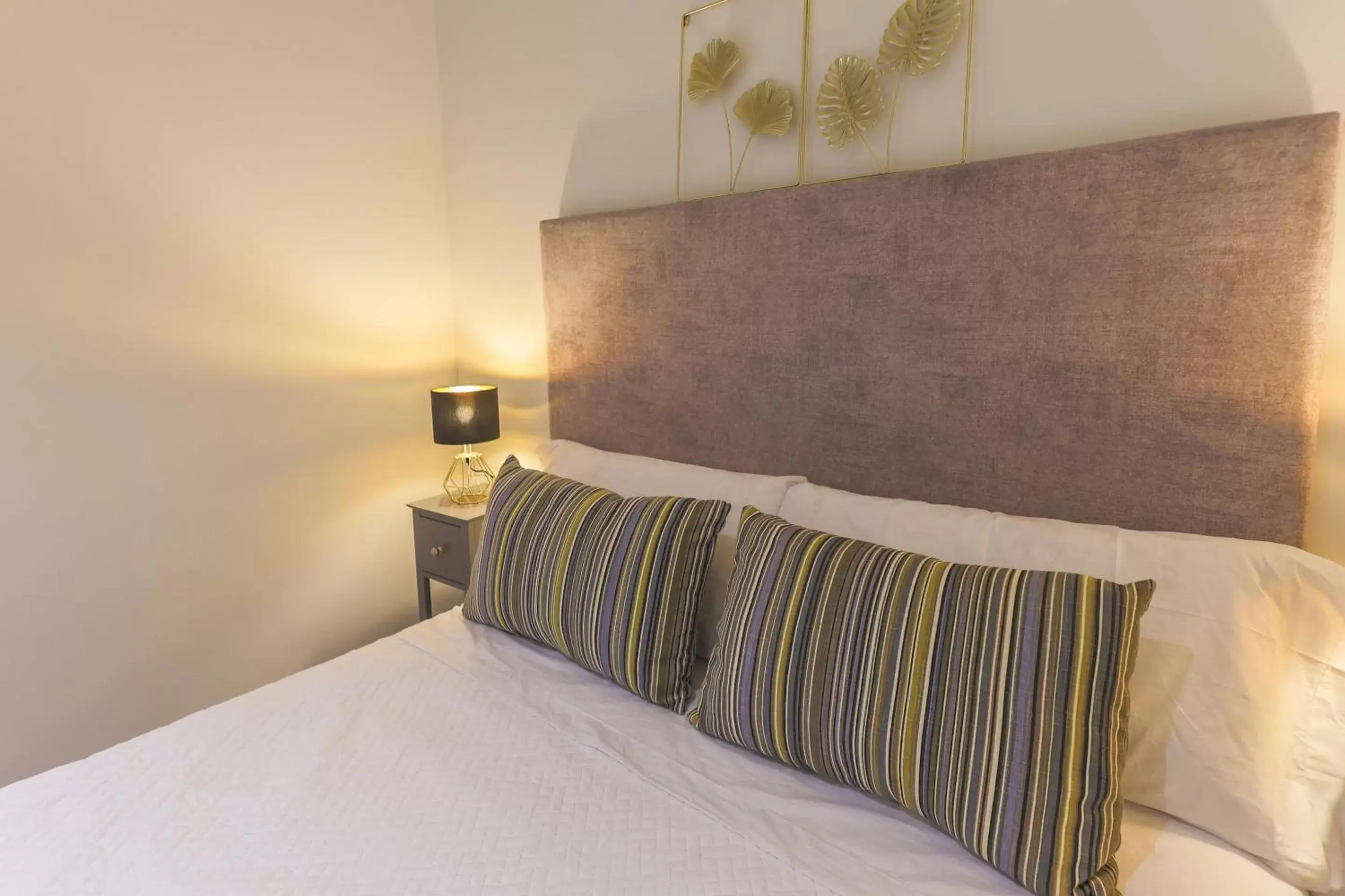 Double Room with Private Bathroom in Dorinda Rooms Double Room with Private Bathroom in Dorinda Rooms