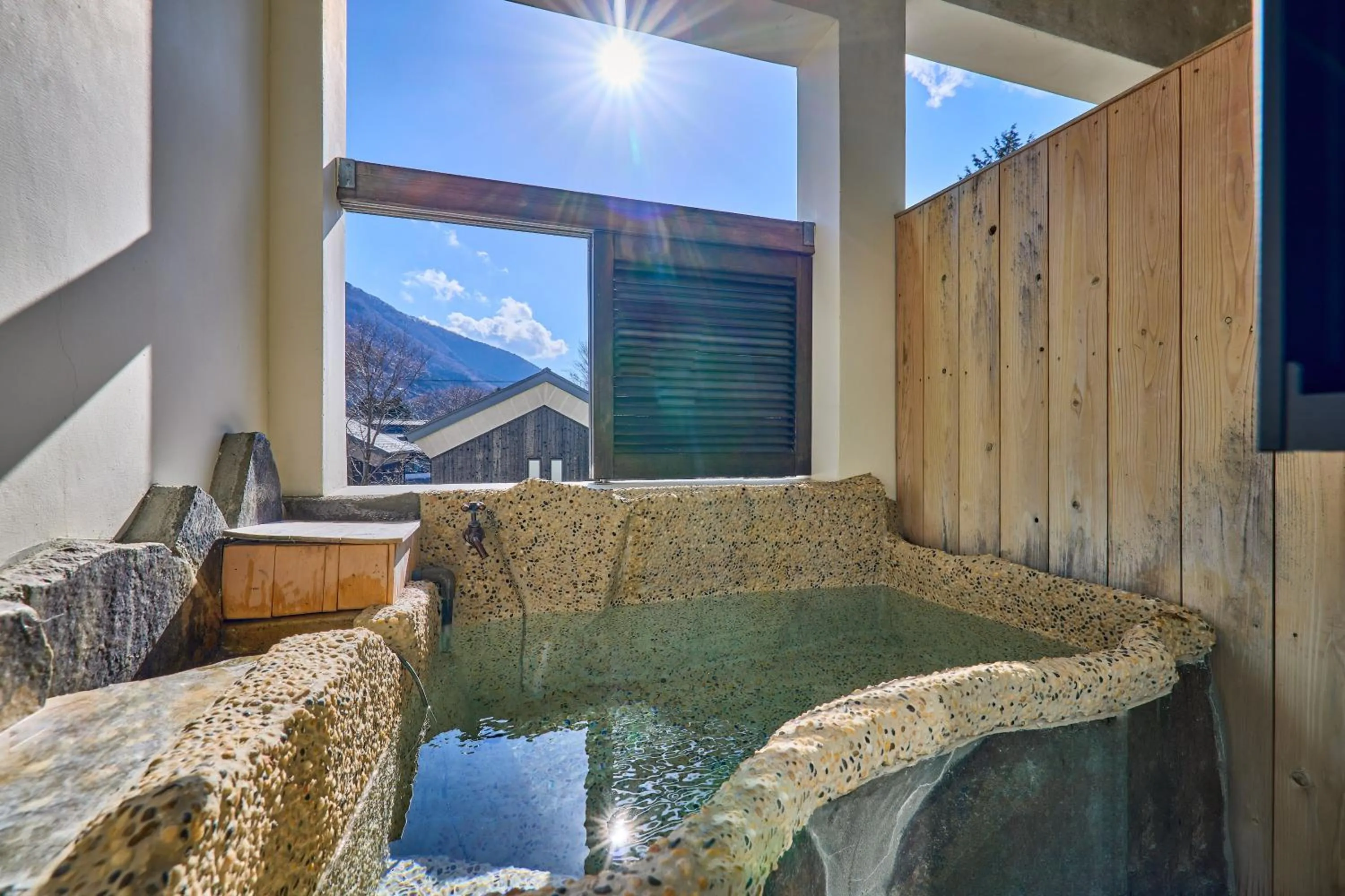 Open Air Bath in Sengokuhara Shinanoki Ichinoyu