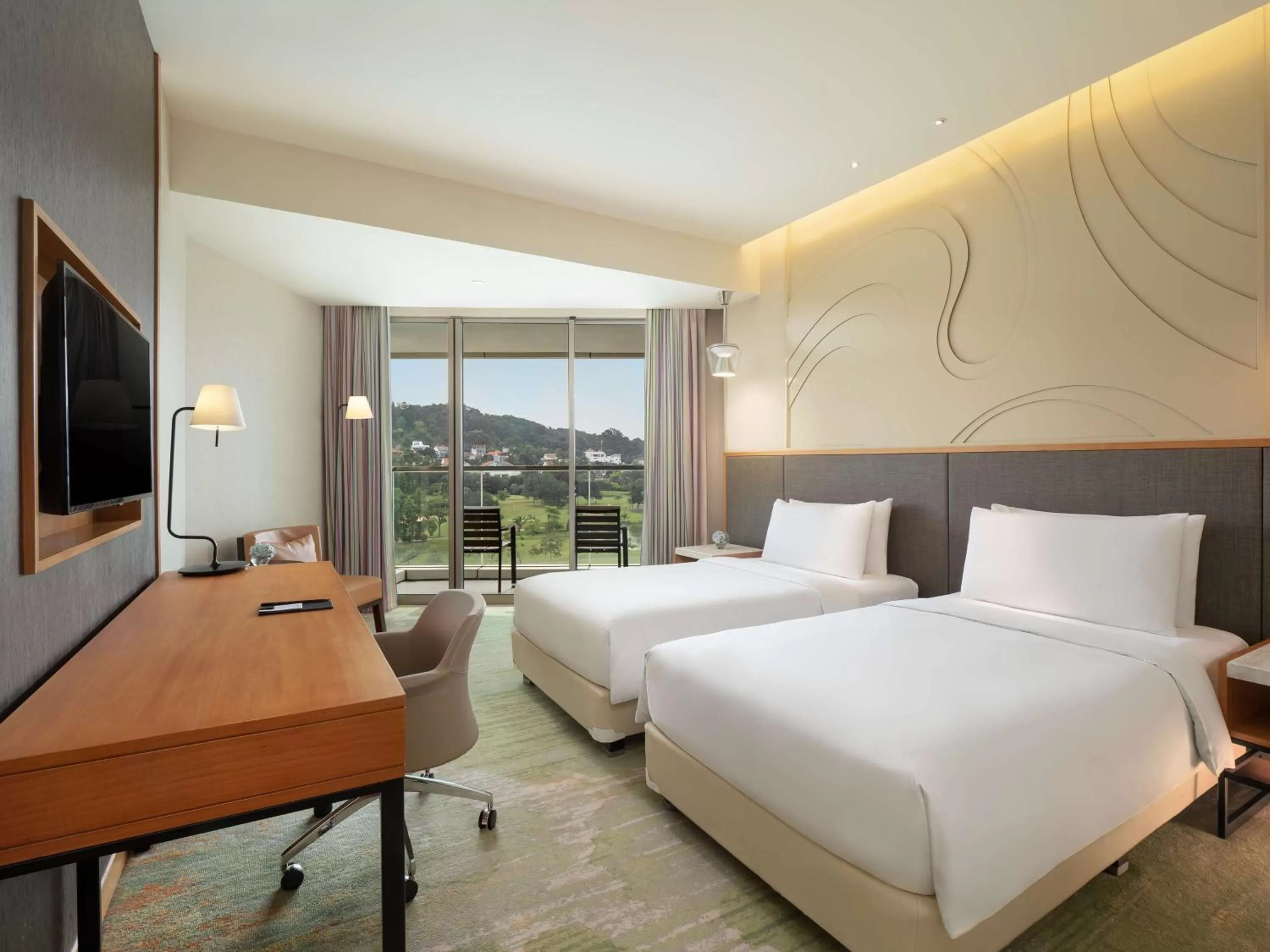 Photo of the whole room, Bed in Radisson Golf & Convention Center Batam