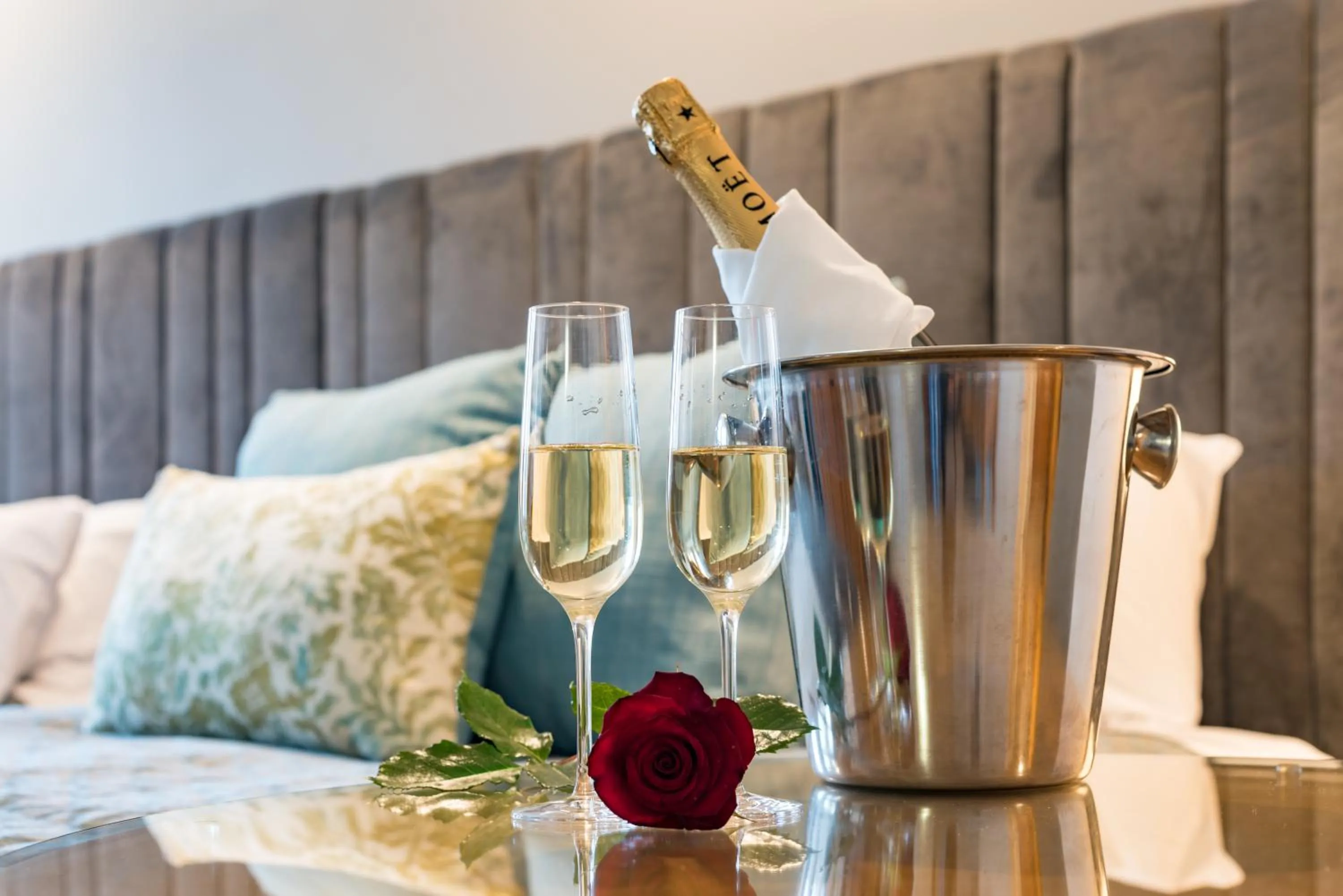 Alcoholic drinks, Bed in Distinction Christchurch Hotel