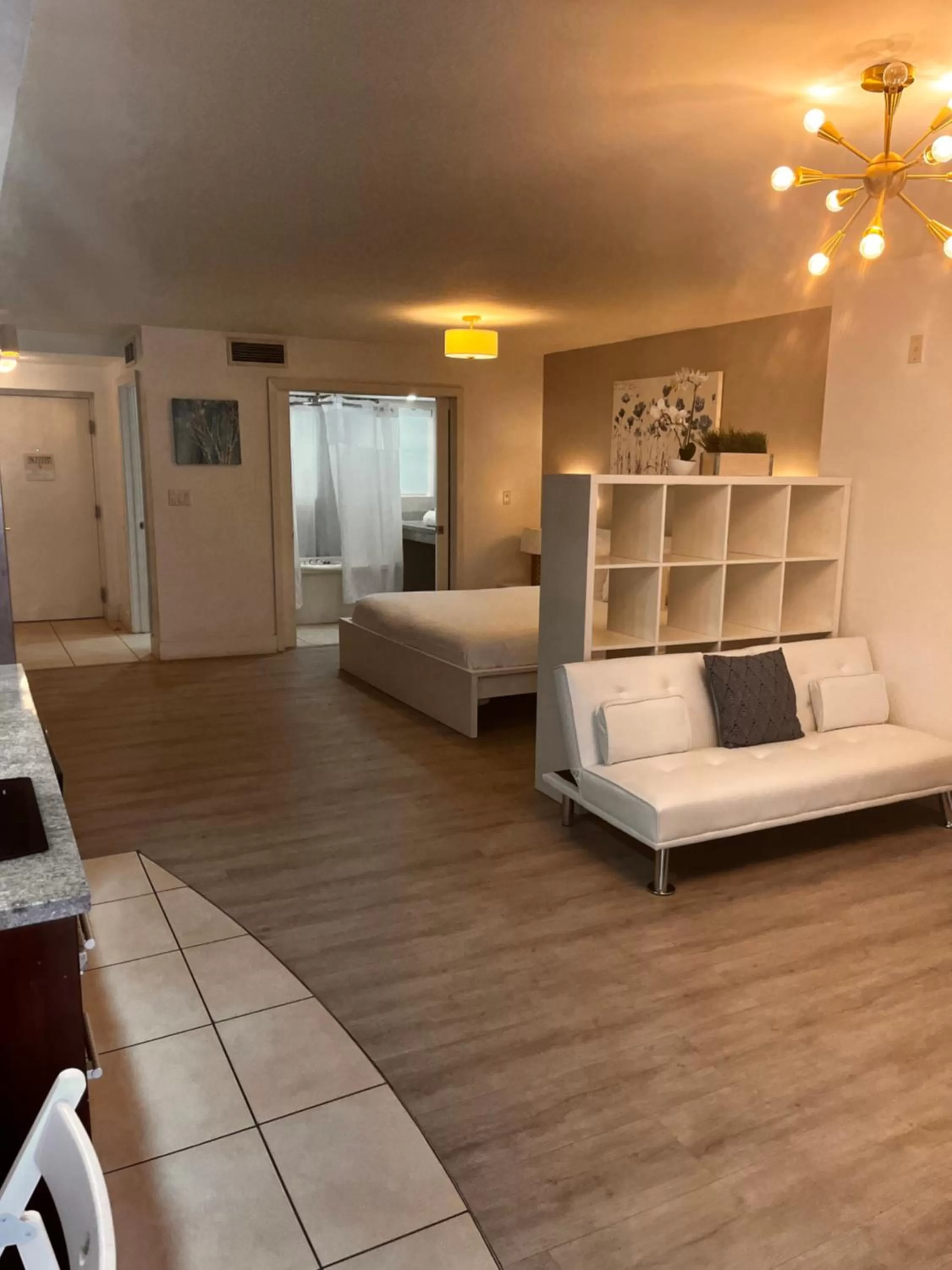 Living room, Seating Area in Suites at The Strand on Ocean Drive
