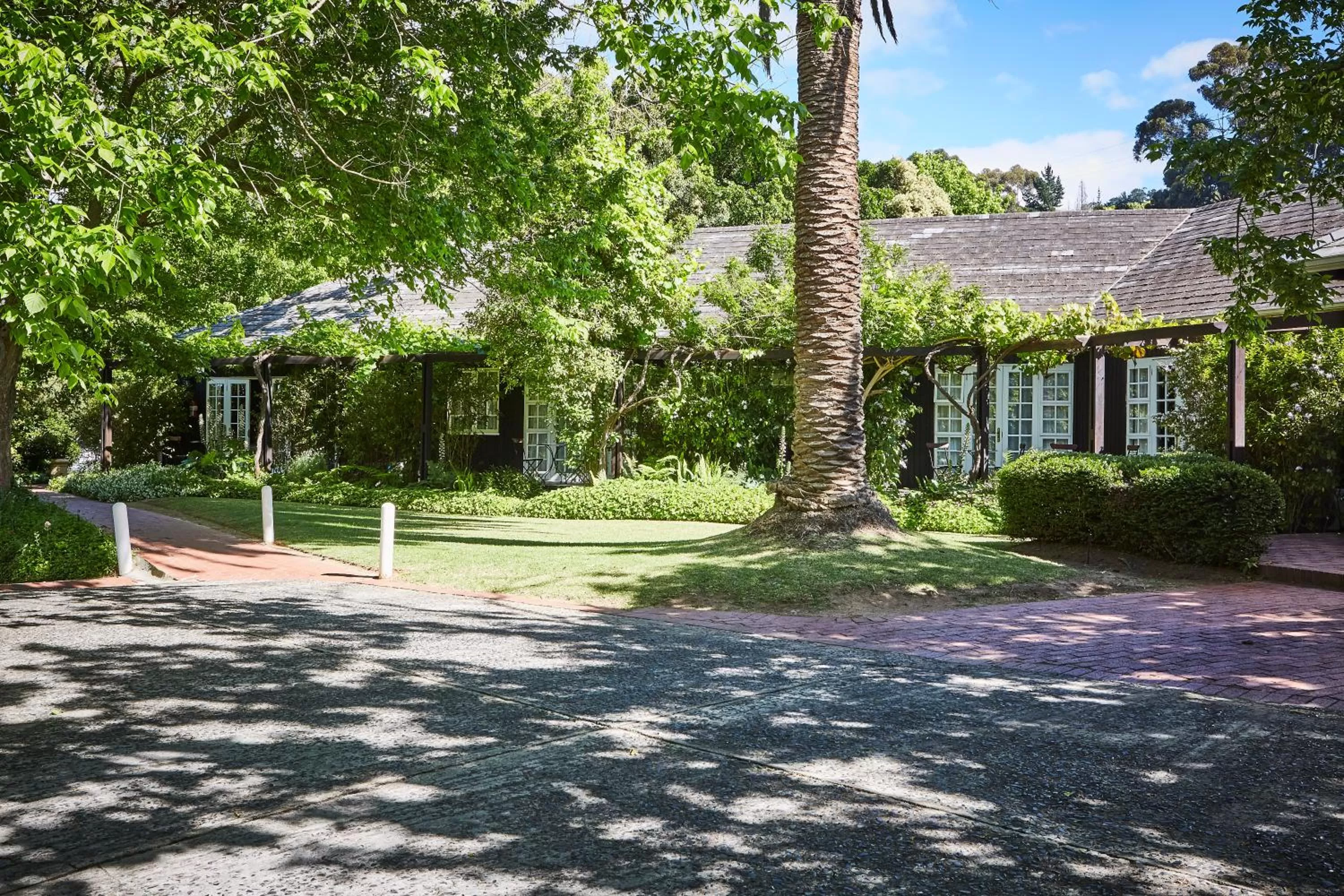 Garden in The Devon Valley Hotel
