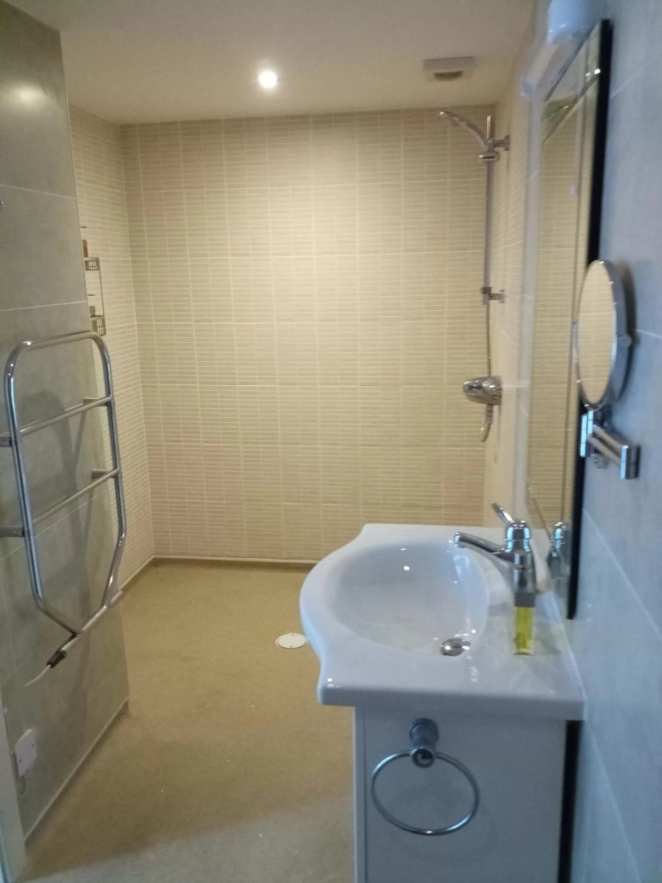 Bathroom in The Bay View Inn