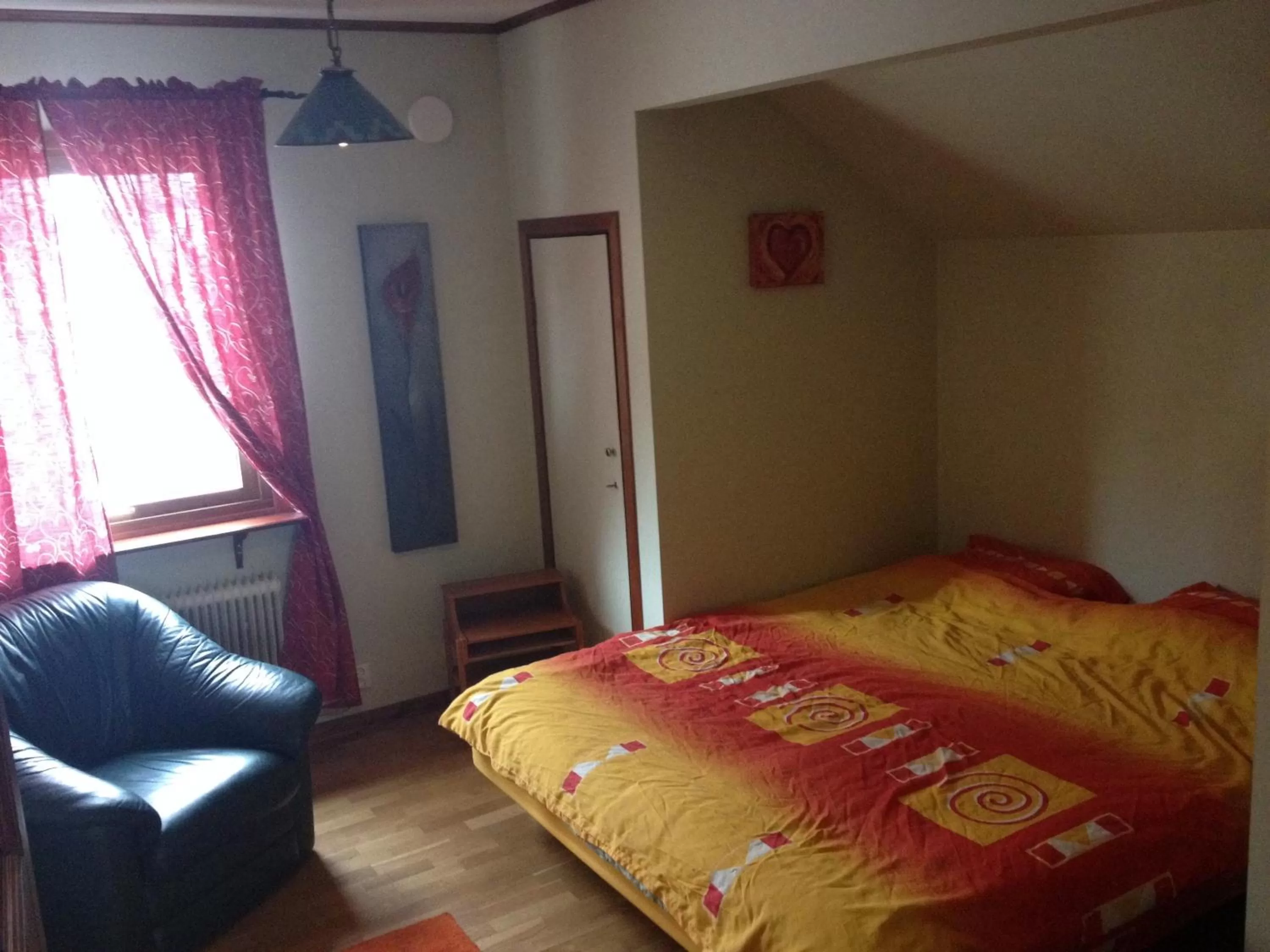 Bed in Stop at The Cross