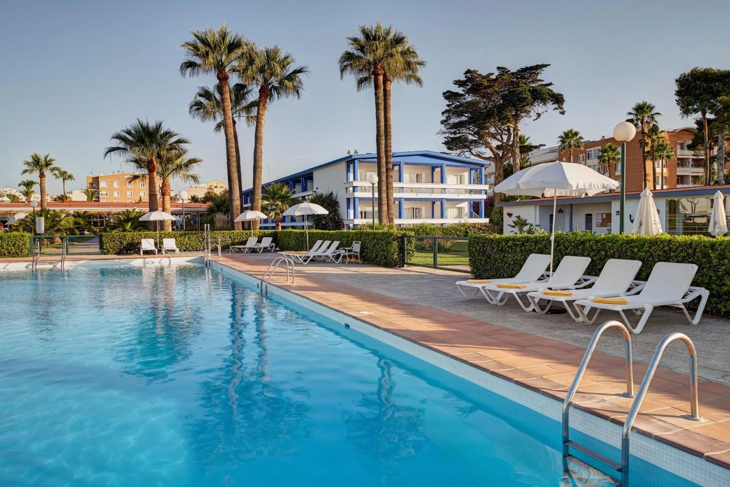 Swimming pool in Parador de Benicarló