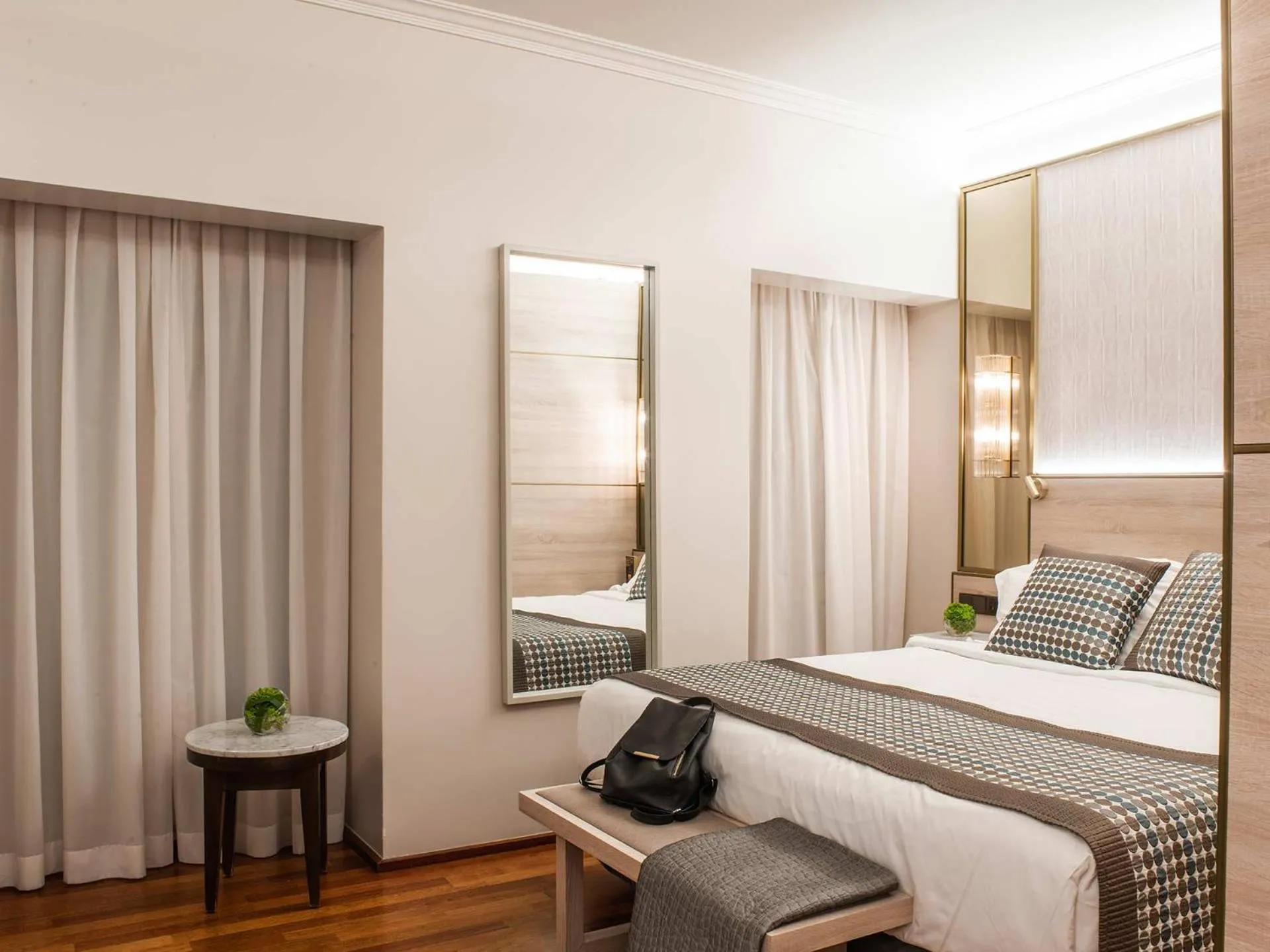 Bedroom, Bed in Preciados