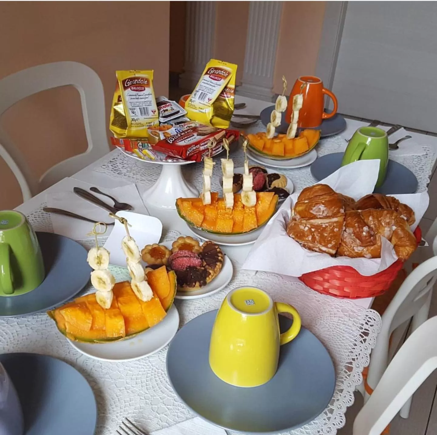 Breakfast in Merulana Suite 2