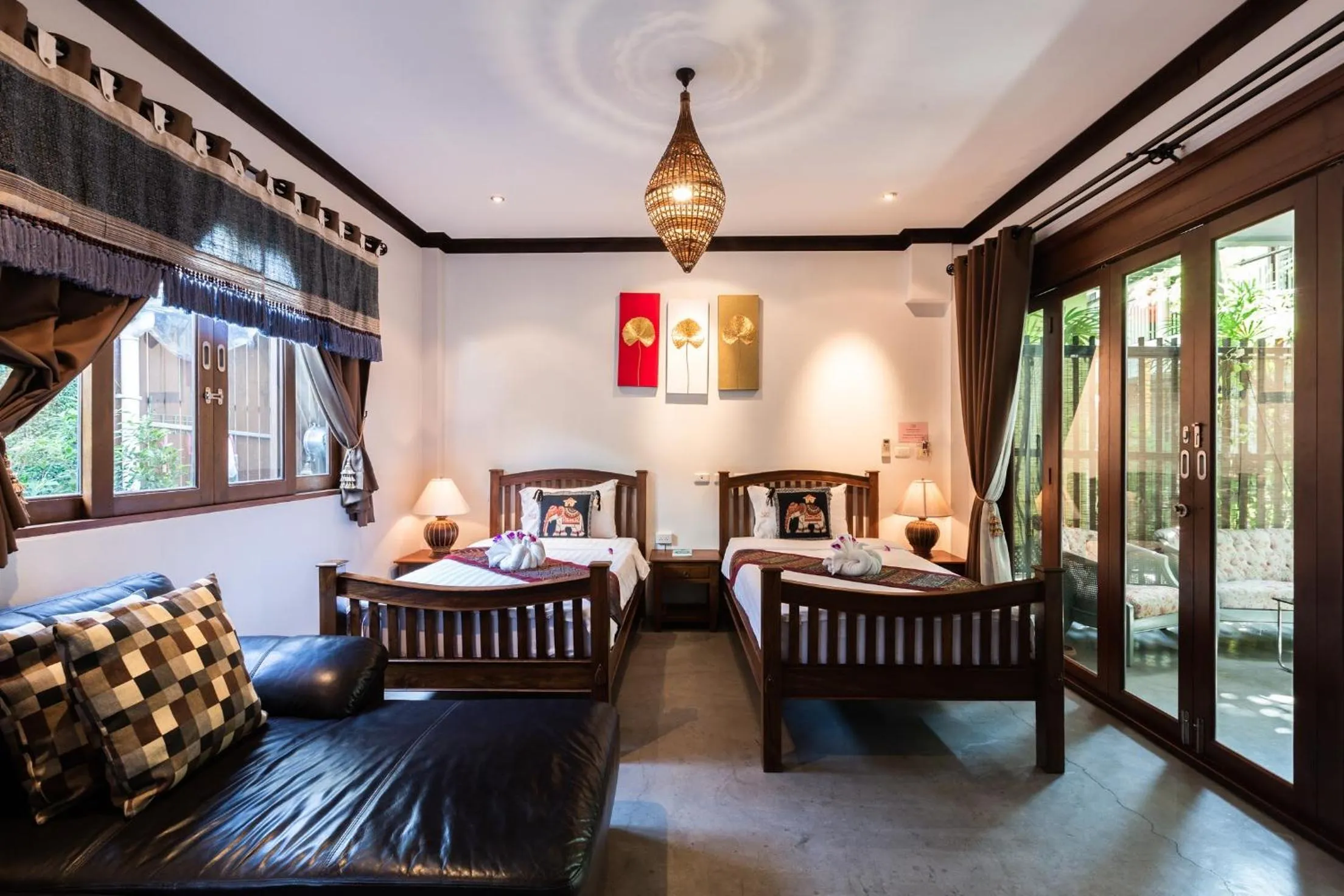 Bed in The Twenty Lodge