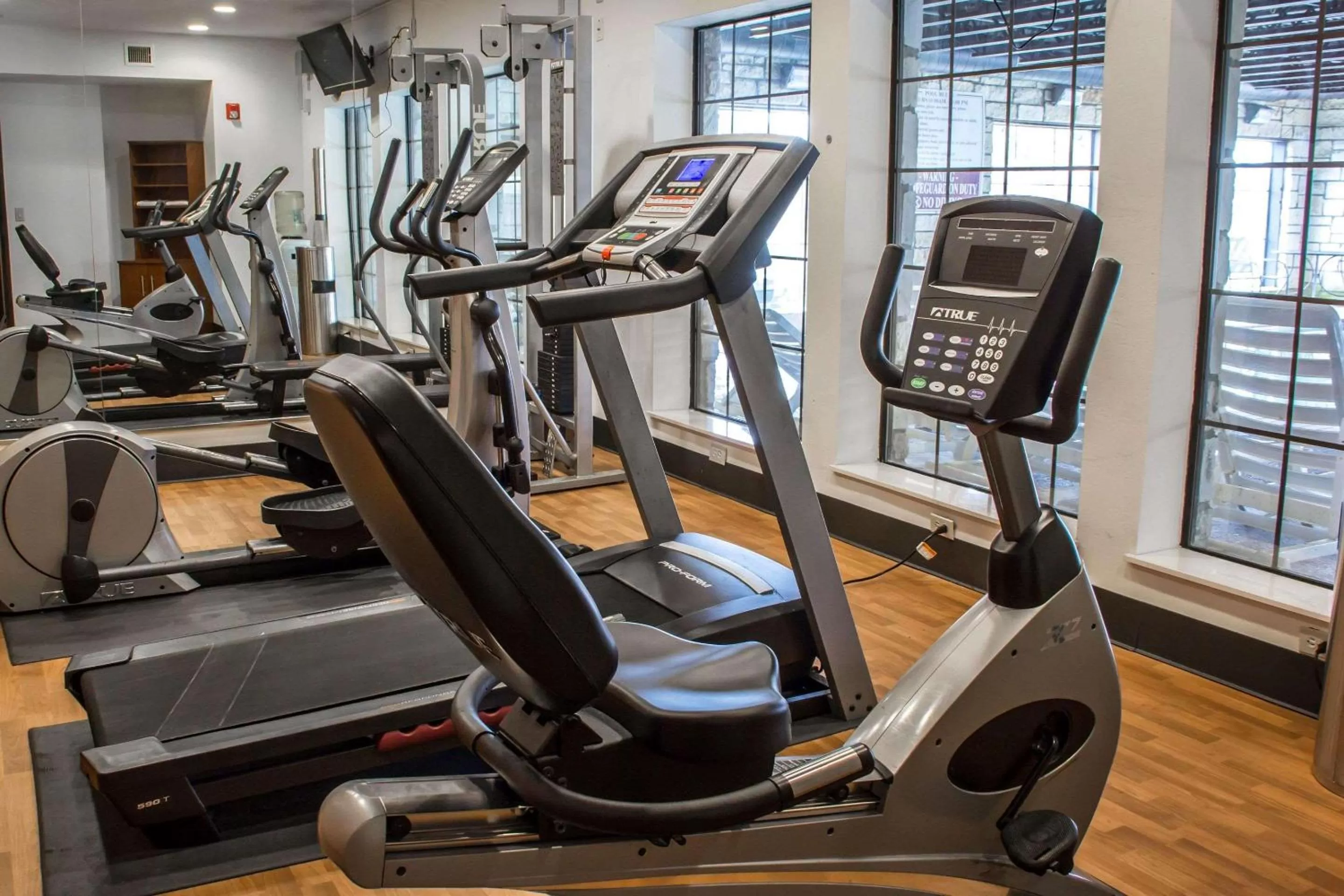 Fitness centre/facilities in Comfort Suites San Antonio Near Seaworld