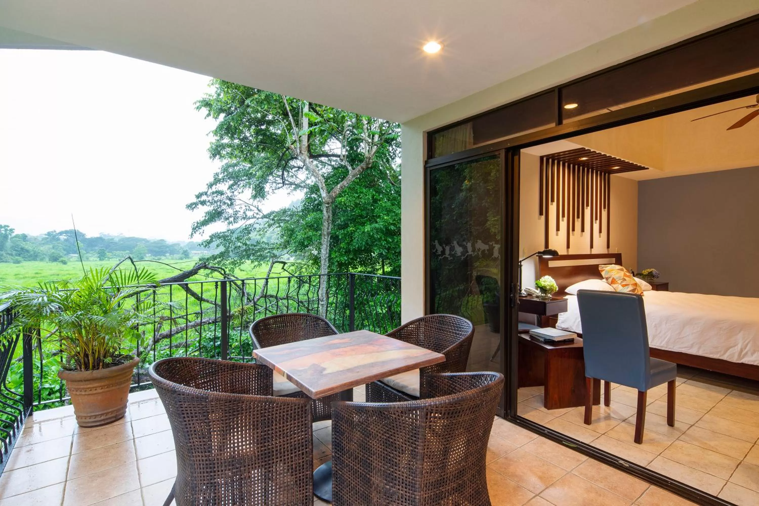 Bed in Pumilio Mountain & Ocean Hotel