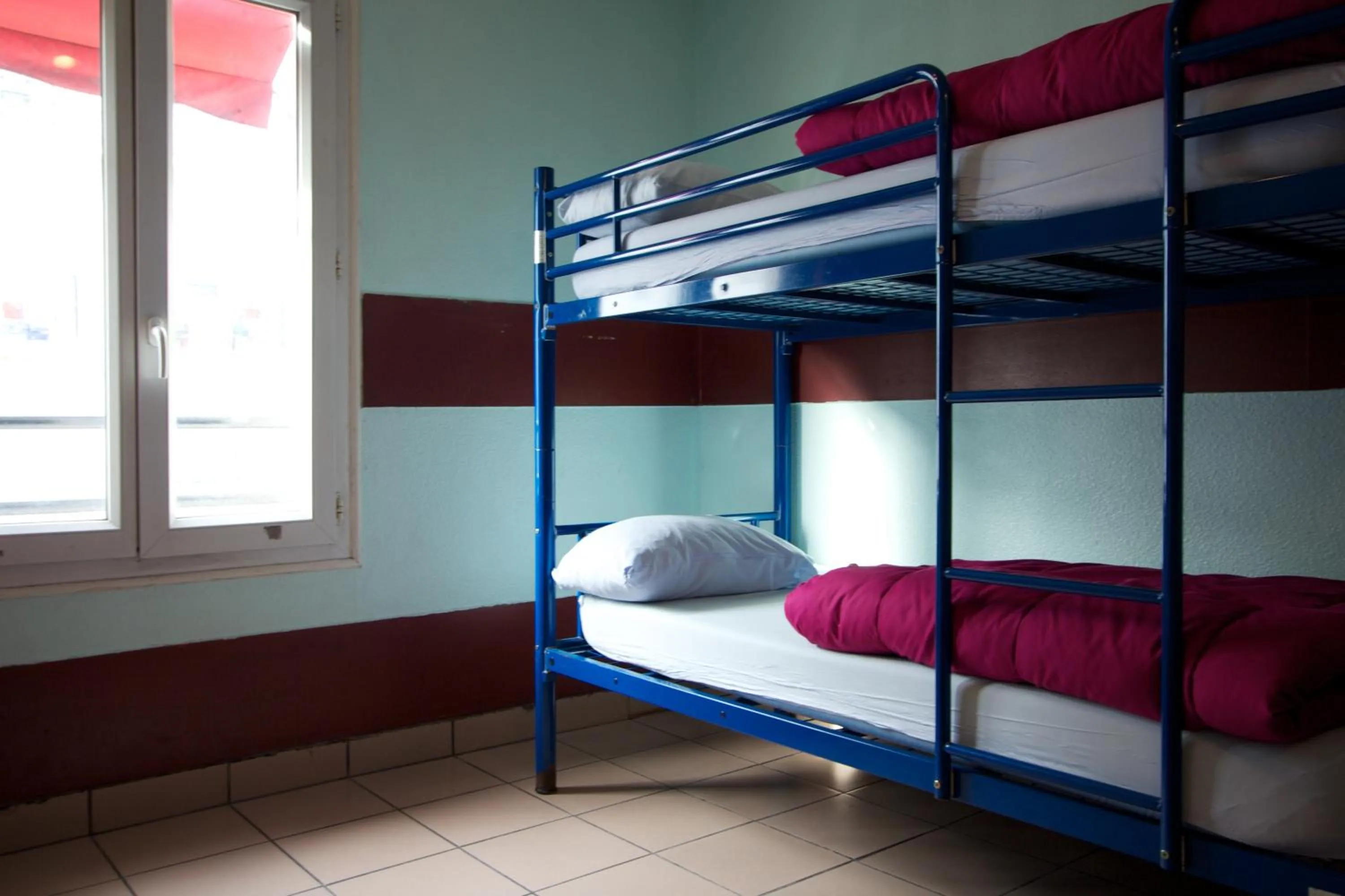 bunk bed, Bed in Bastille Hostel
