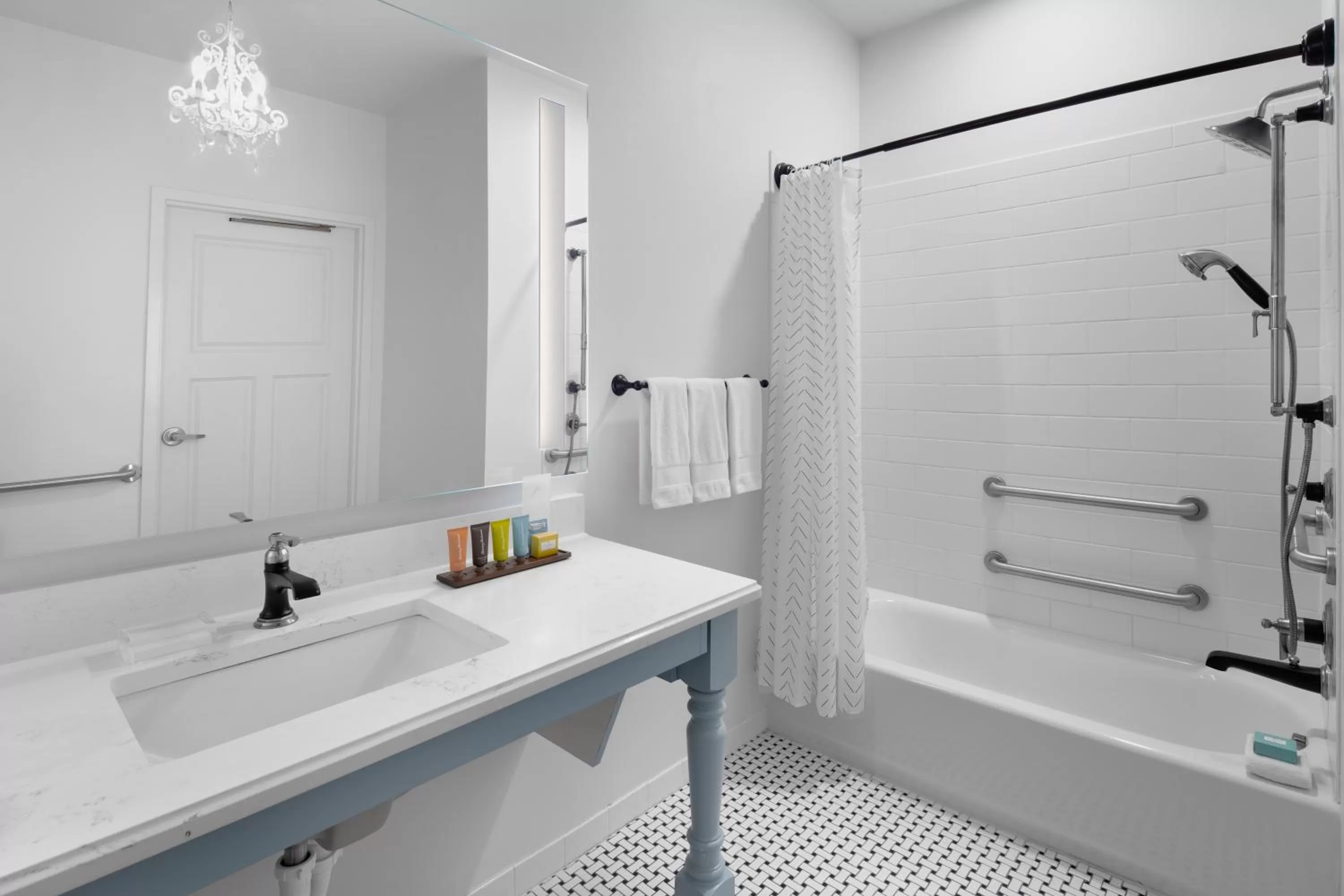 Bathroom in Beaufort Hotel