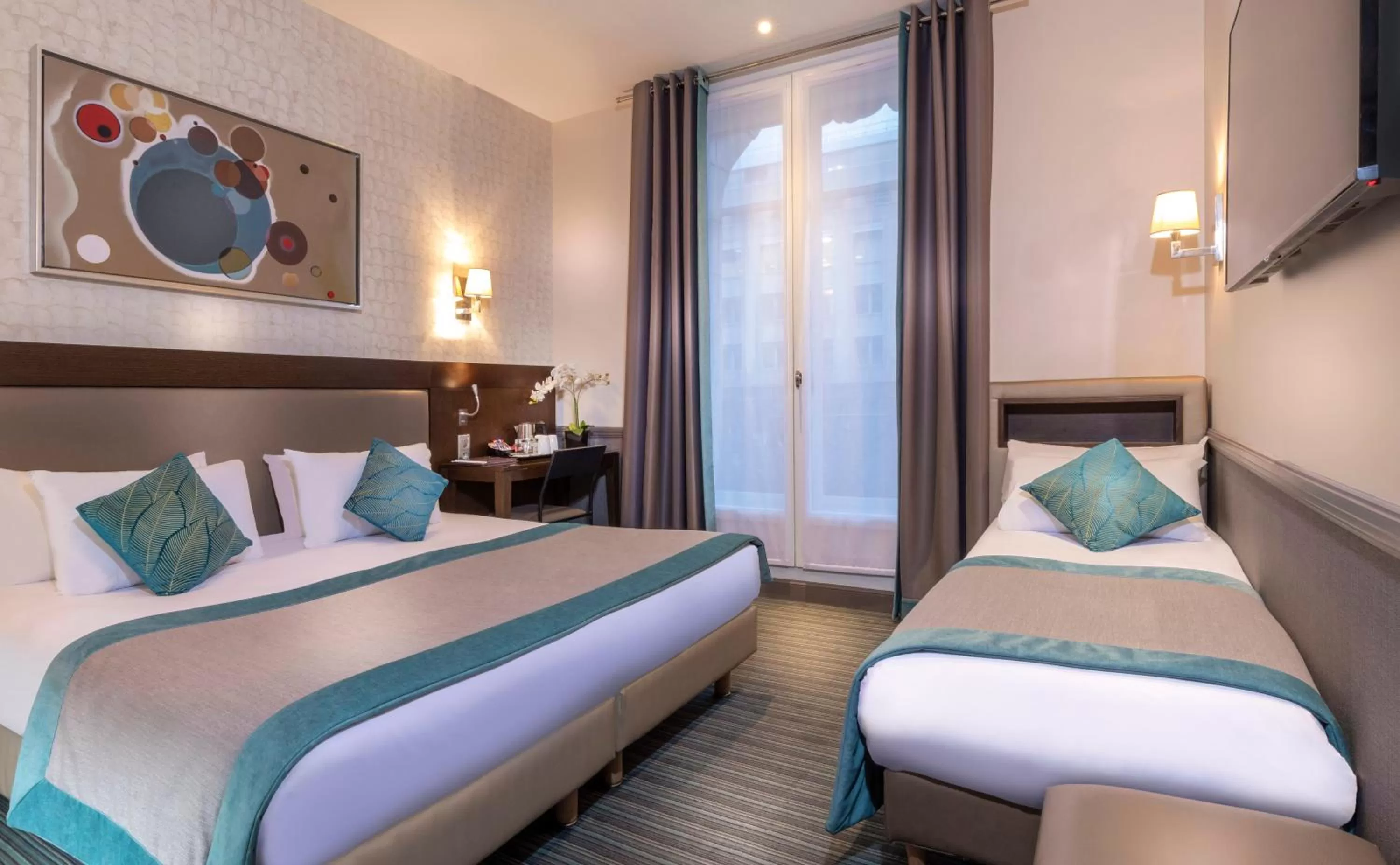 Bed in Elysées Ceramic