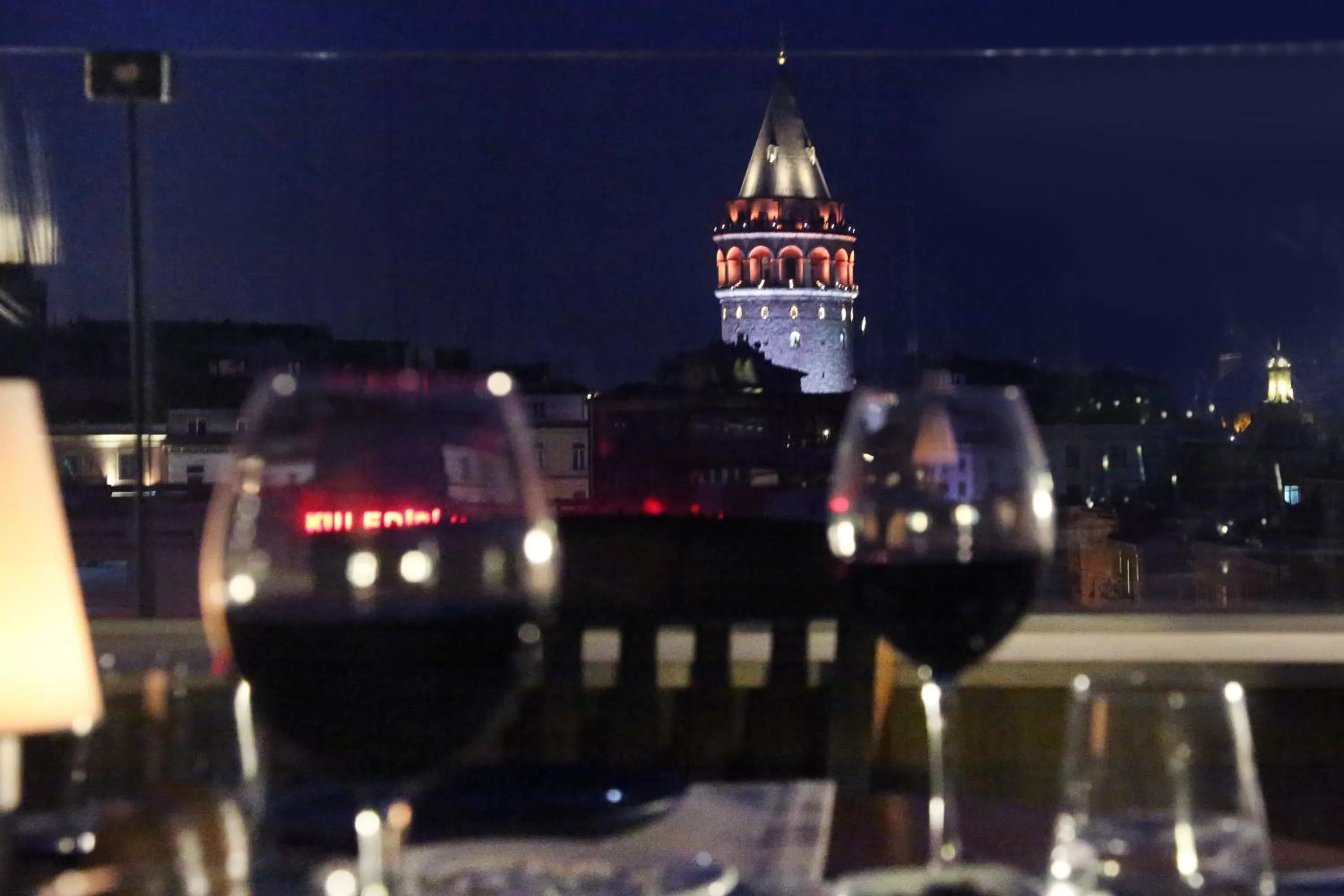 Restaurant/places to eat in Daru Sultan Hotels Galata
