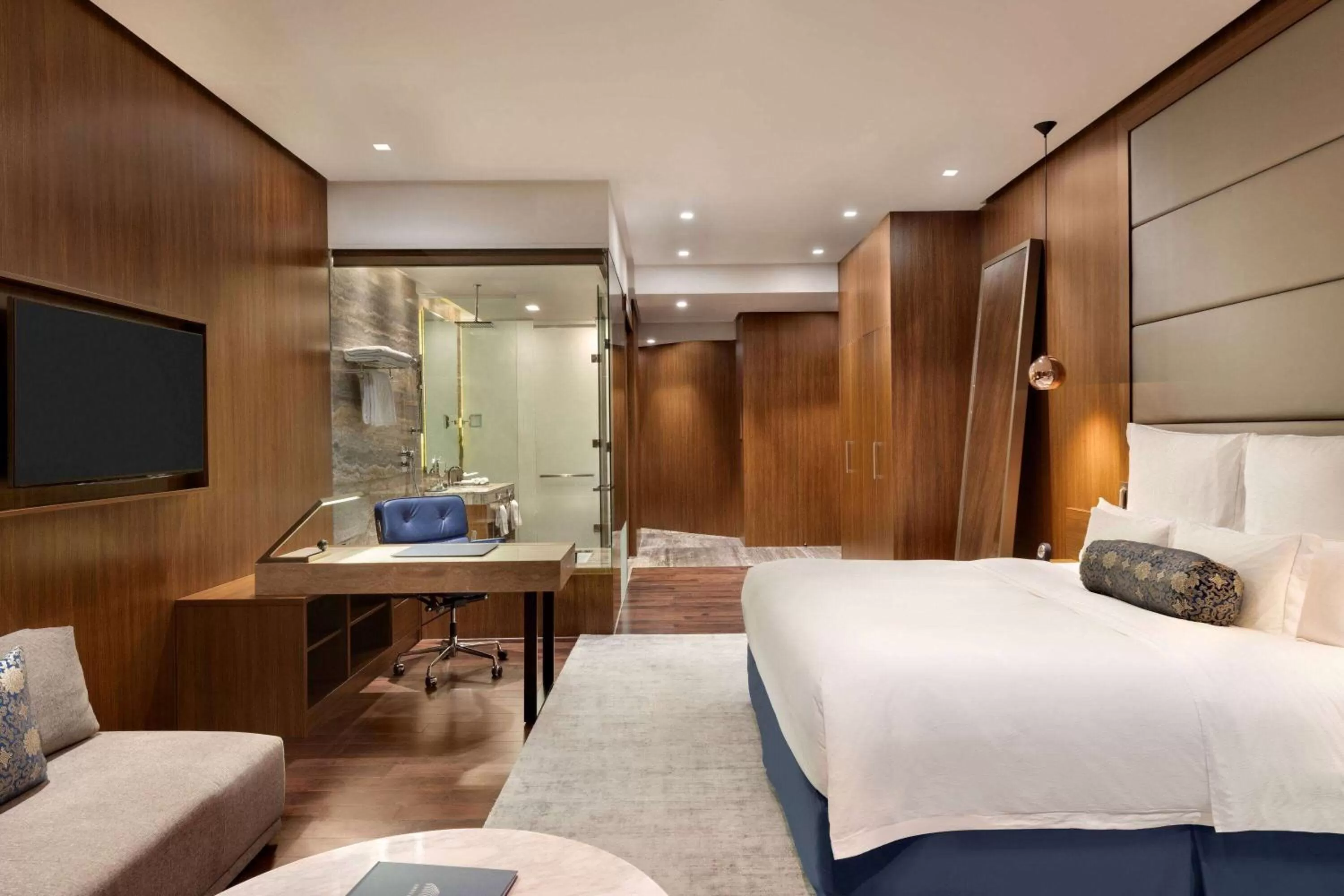 Photo of the whole room, Bed in Wyndham Grand Manama