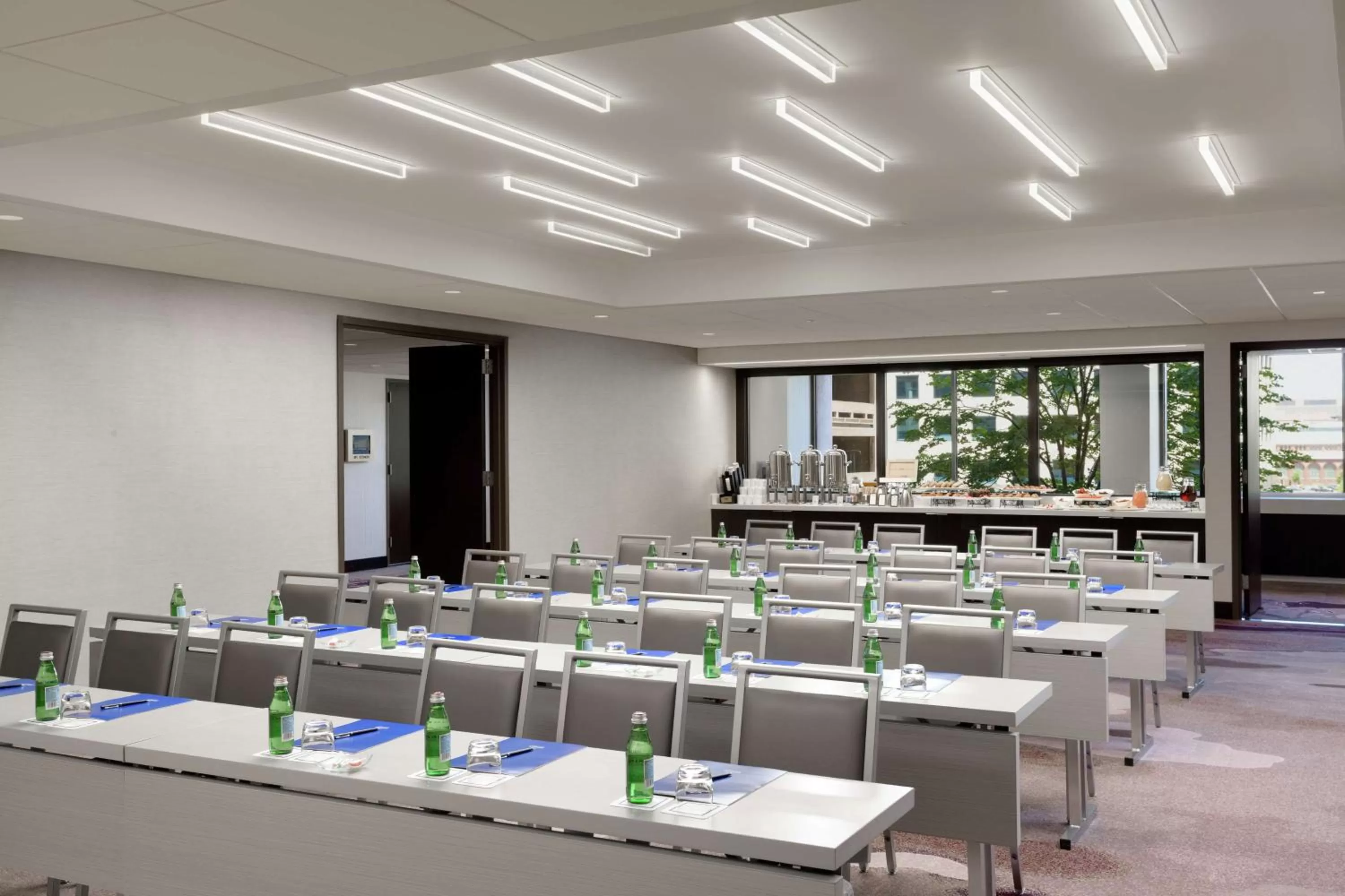 Meeting/conference room in Hilton Washington DC National Mall The Wharf