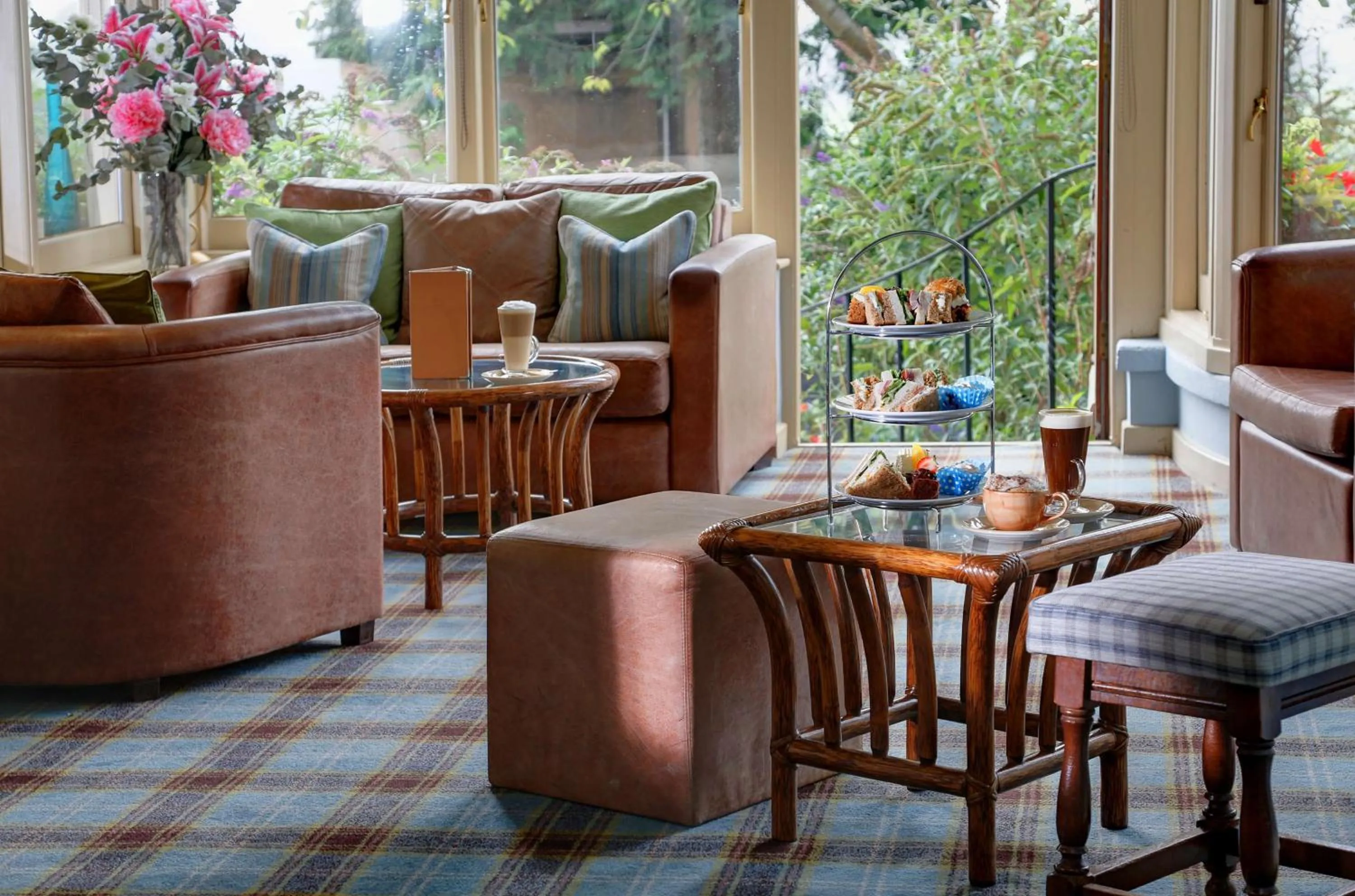 Lounge or bar in Best Western Sysonby Knoll Hotel