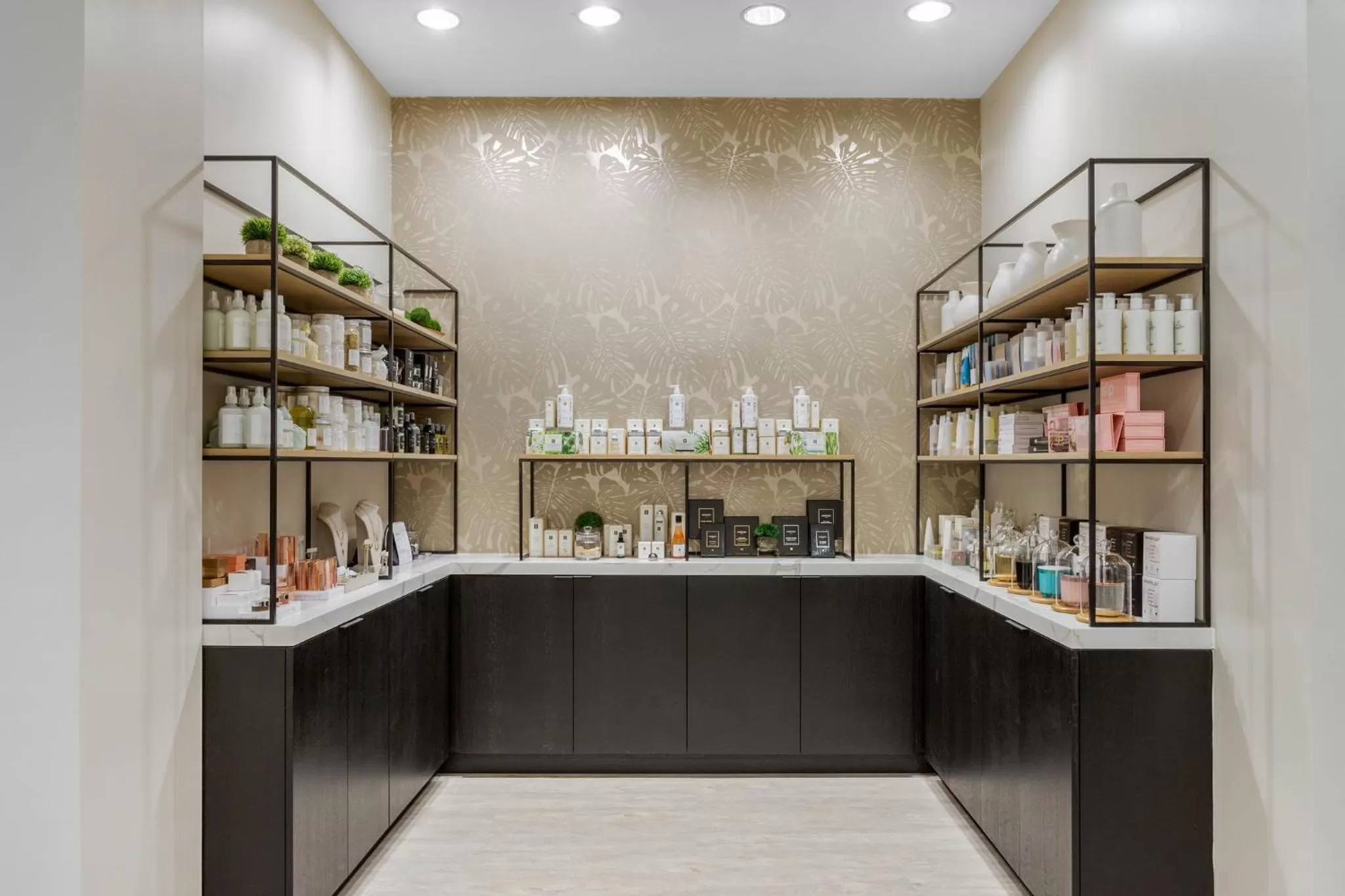 Spa and wellness centre/facilities in Omni Houston Hotel