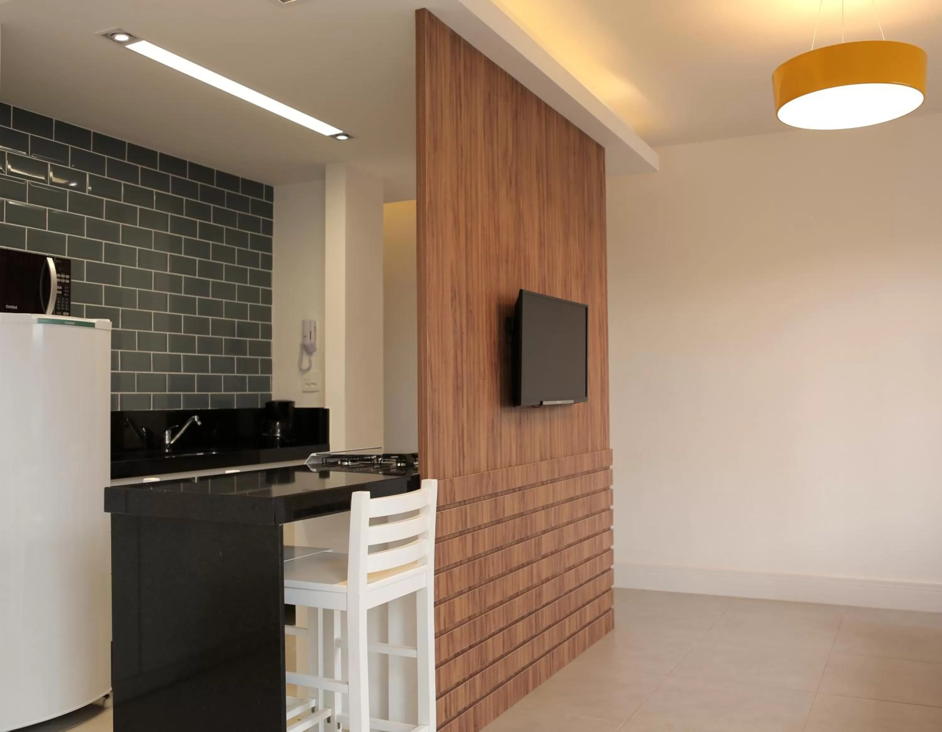 TV and multimedia, Kitchen/Kitchenette in Sugar Loft Apartments