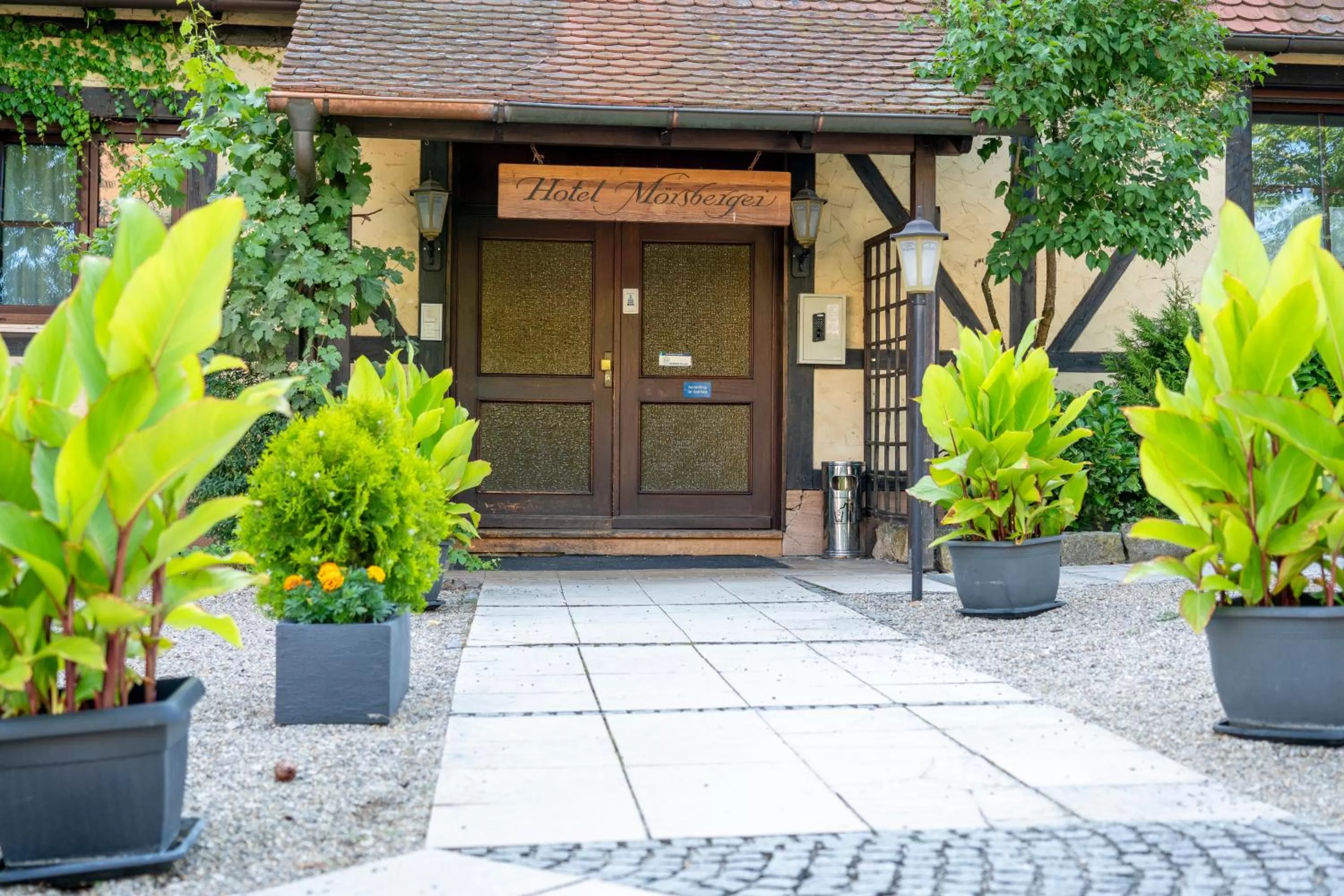 Facade/entrance in Landgasthof Mörsbergei