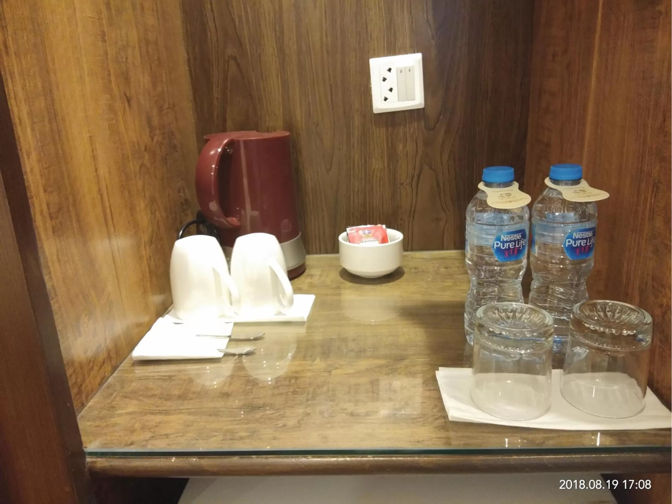 Coffee/tea facilities in S Chalet Multan