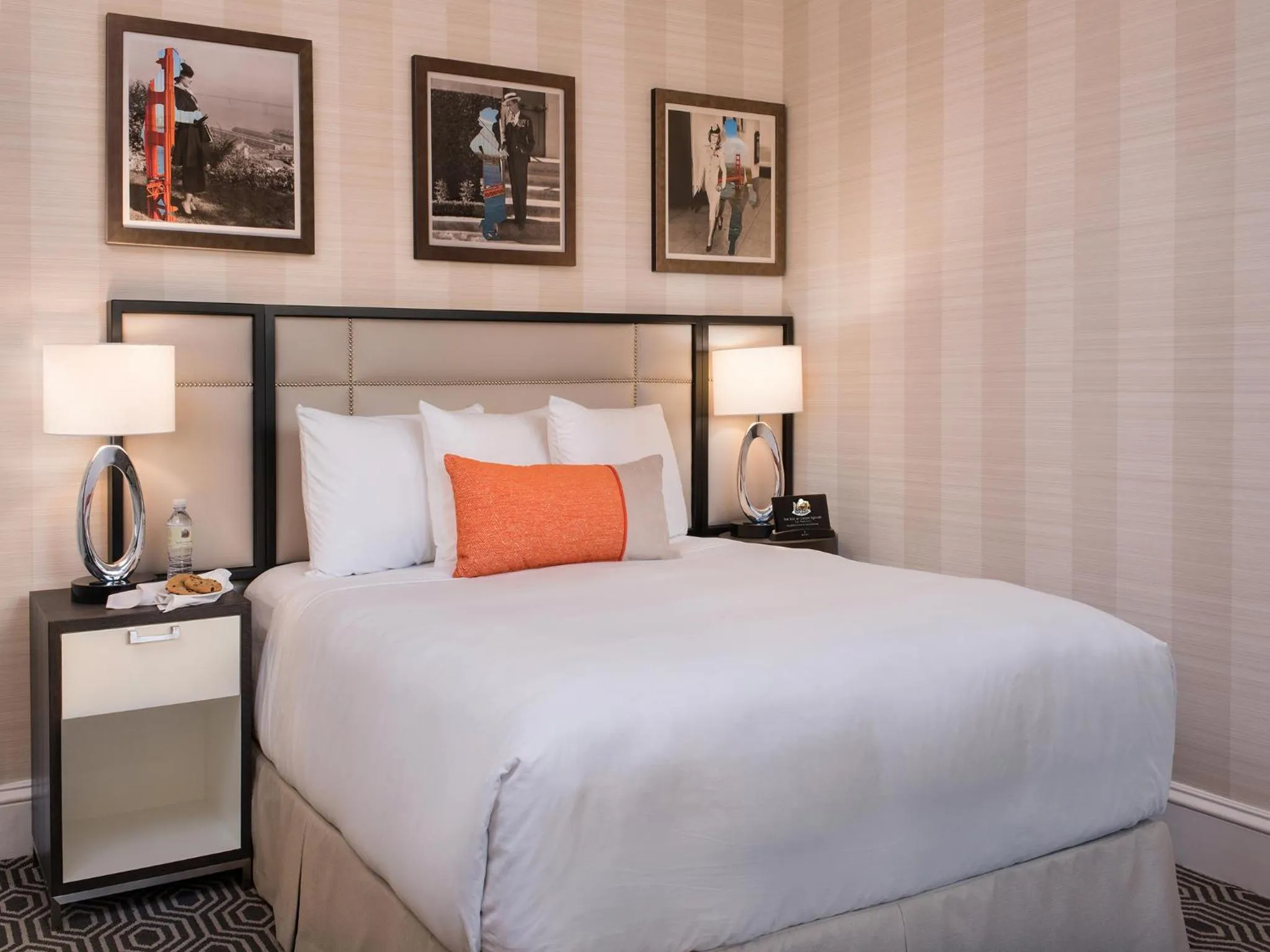 Bed in Inn at Union Square