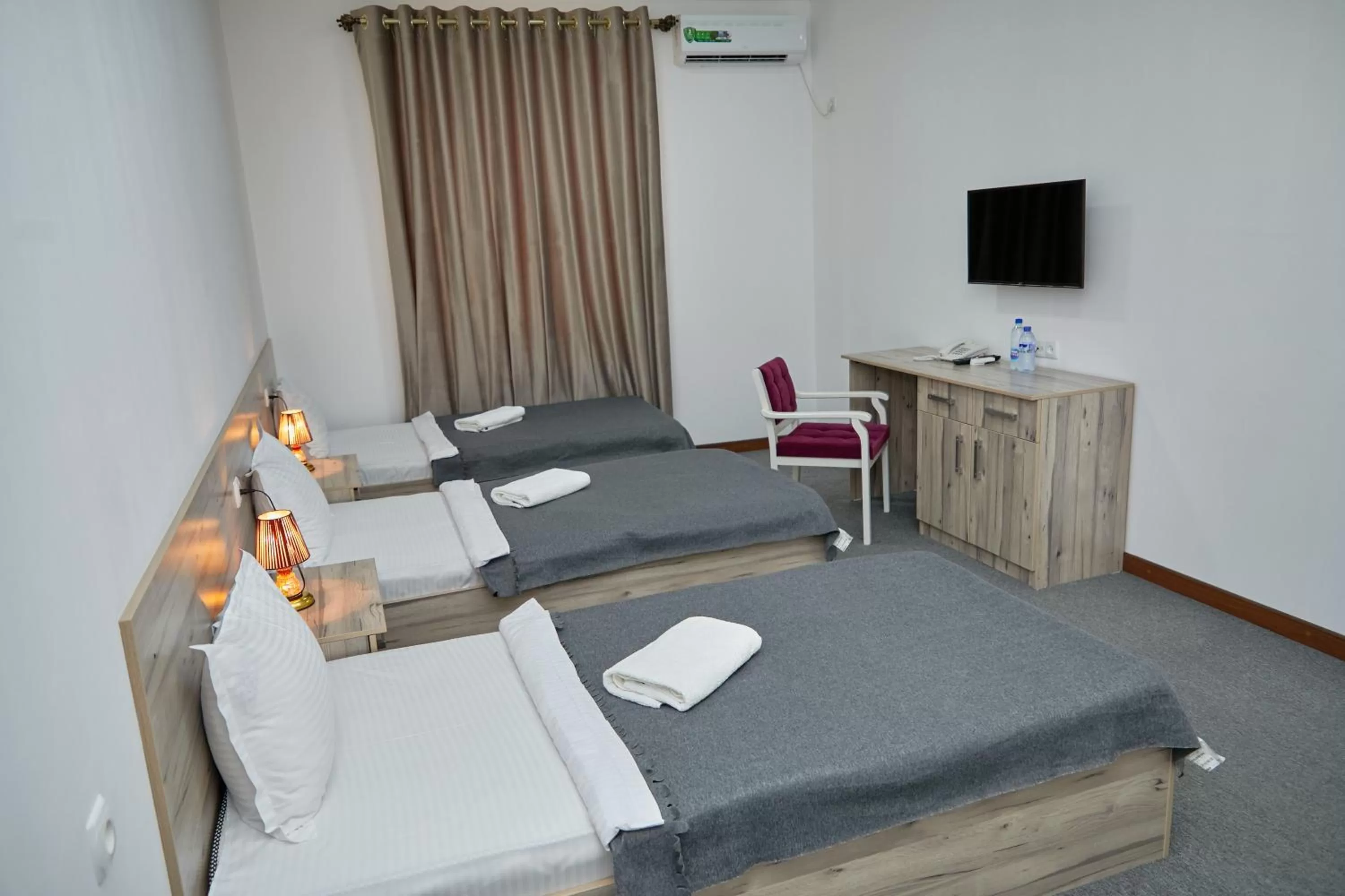 Photo of the whole room in Hotel Muqaddas