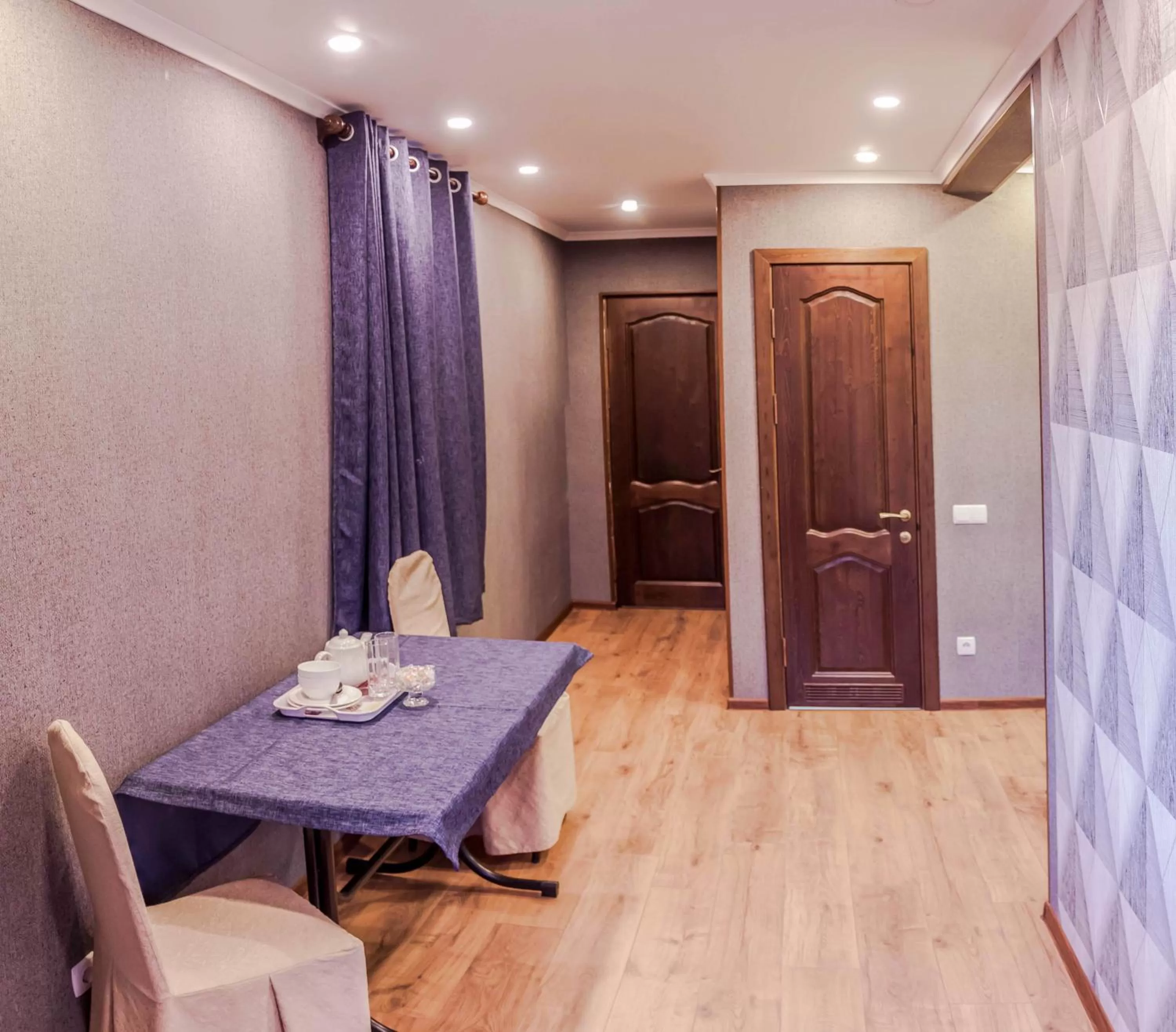 Decorative detail in Salut Hotel