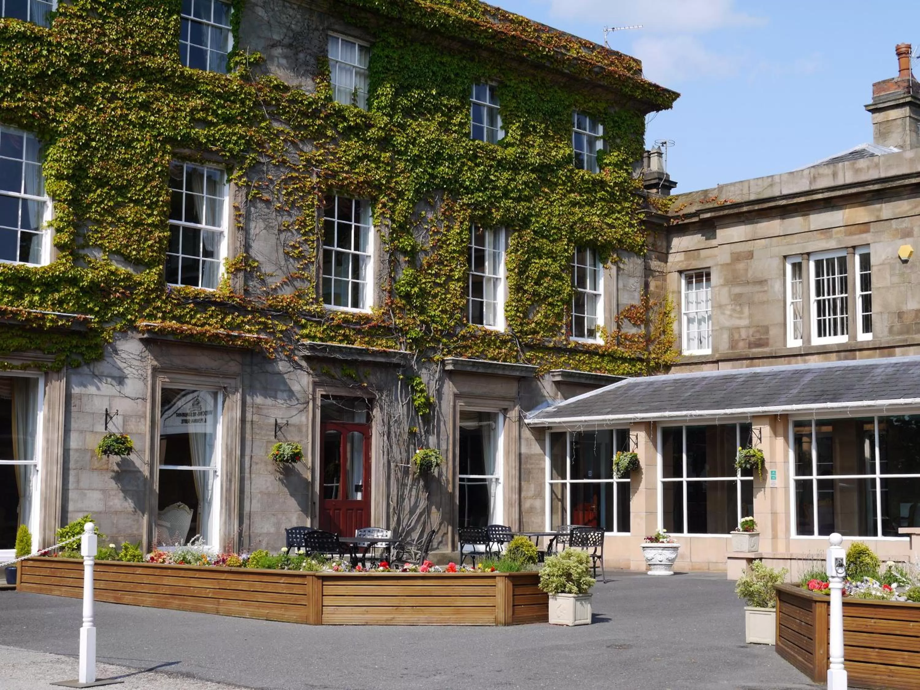 Property building in Shaw Hill Hotel Golf And Country Club