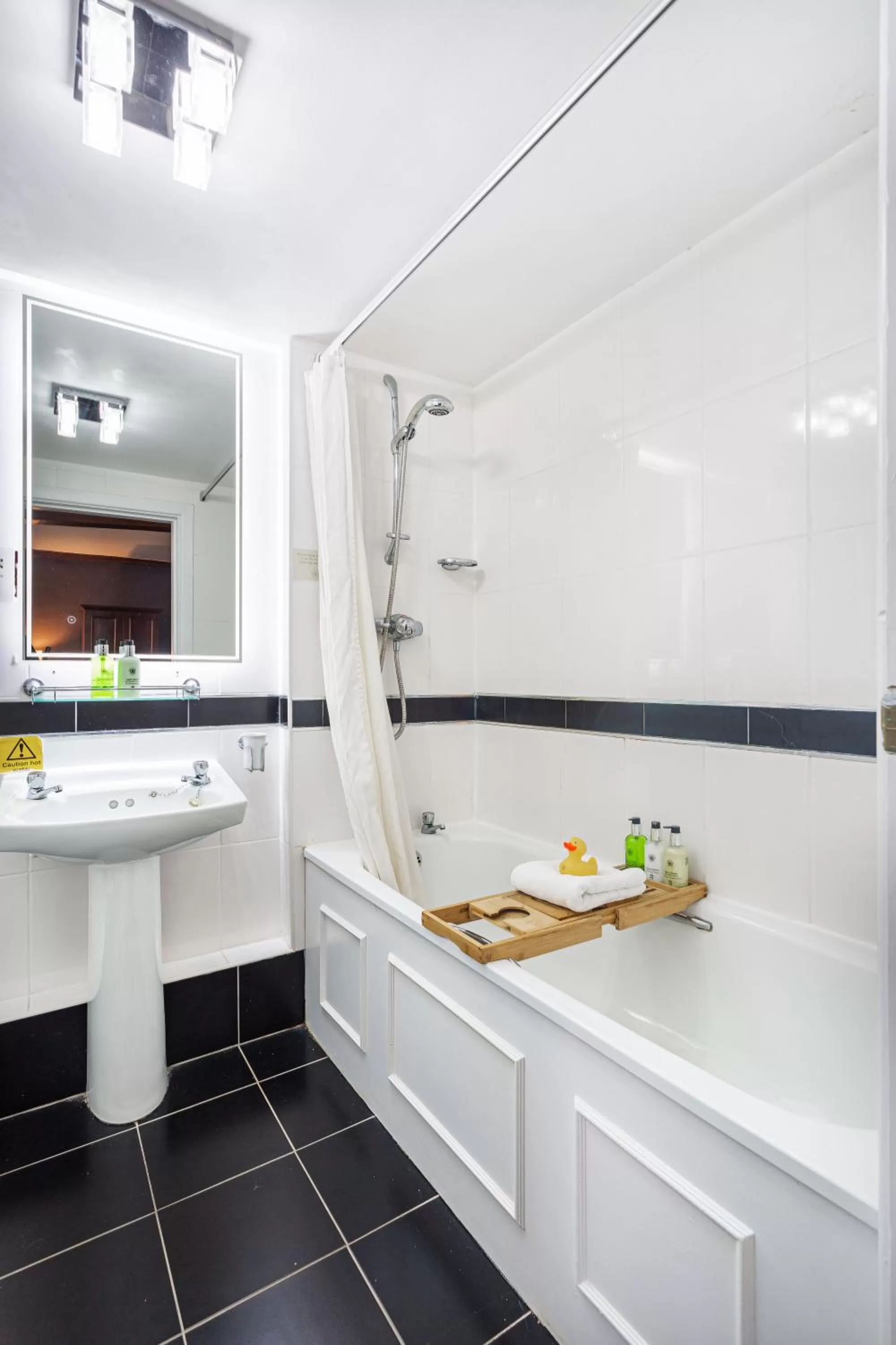 Bathroom in The Crown Hotel, Boroughbridge, North Yorkshire - The Coaching Inn Group