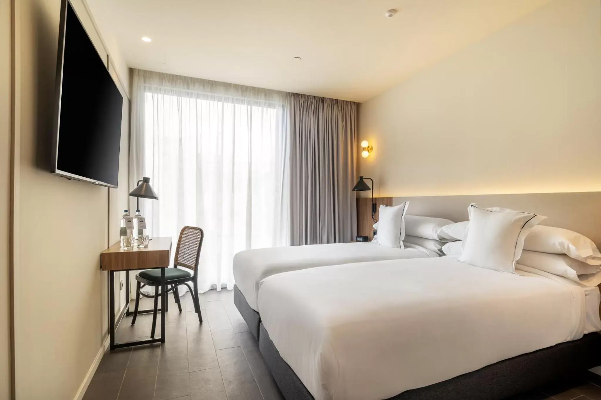 Doble Estándar (1 adulto + 1 niño) in Hotel LIVVO Lumm Doble Estándar (1 adulto + 1 niño) in Hotel LIVVO Lumm