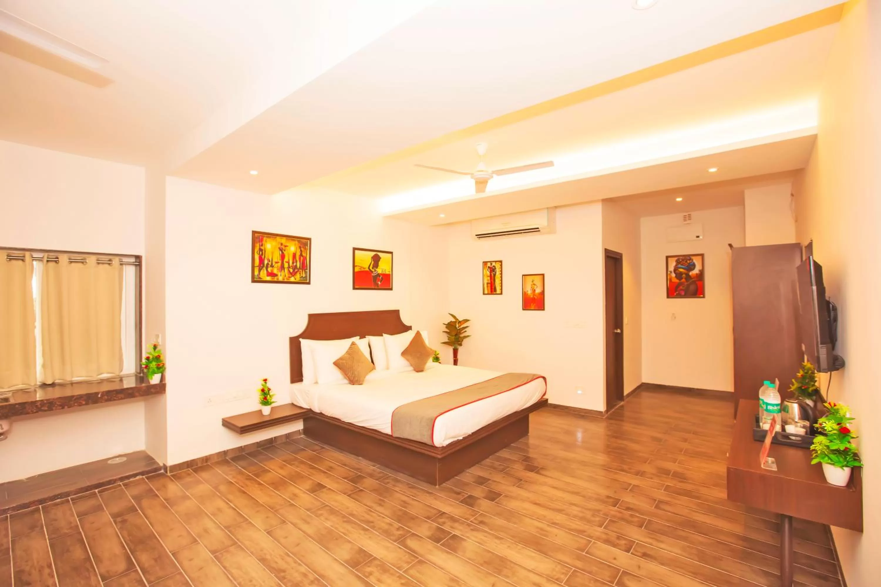 Photo of the whole room in Octave Parkland Suites