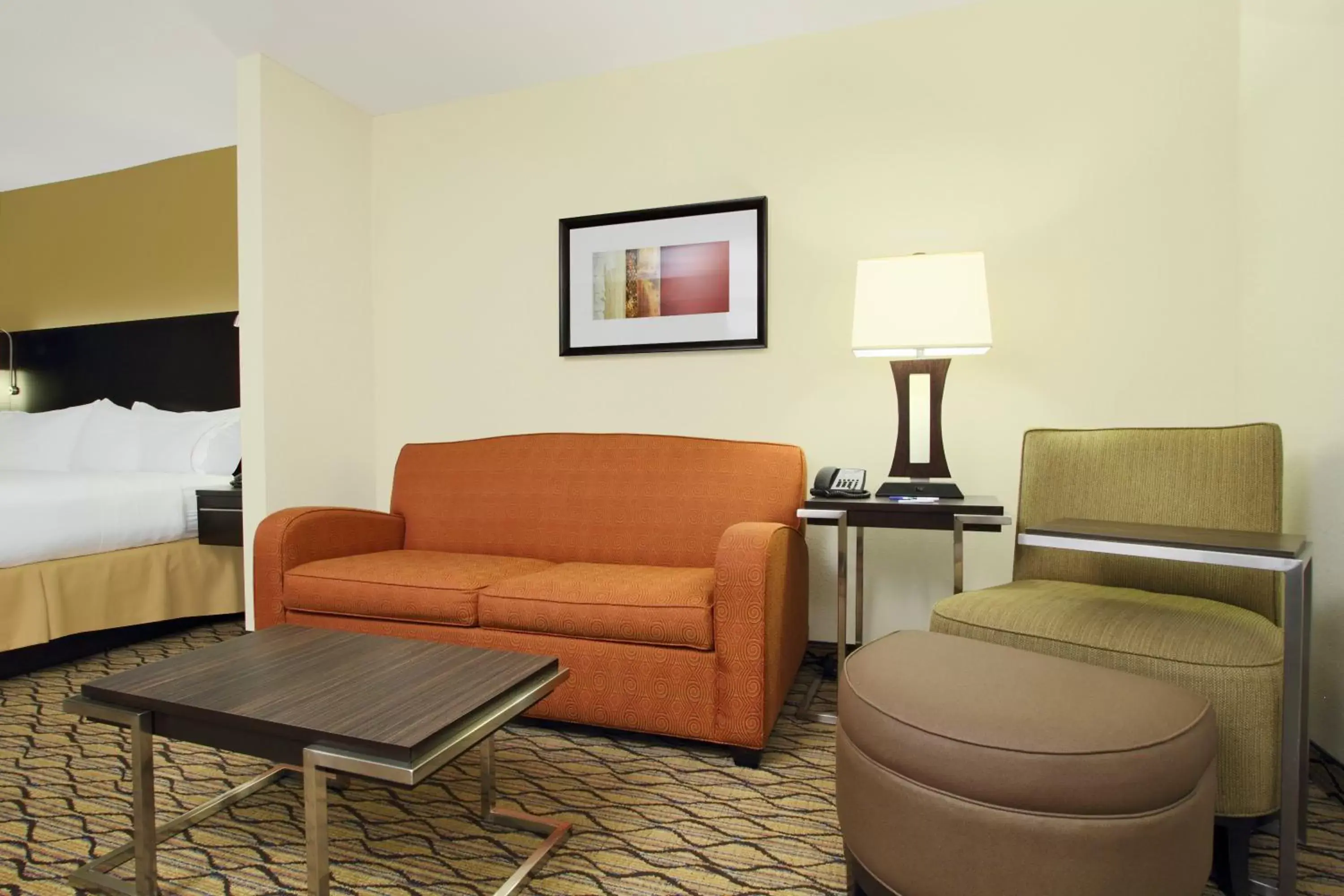 Suite - Hearing Accessible - Non-Smoking in Holiday Inn Express - Colorado Springs - First & Main, an IHG Hotel Suite - Hearing Accessible - Non-Smoking in Holiday Inn Express - Colorado Springs - First & Main, an IHG Hotel