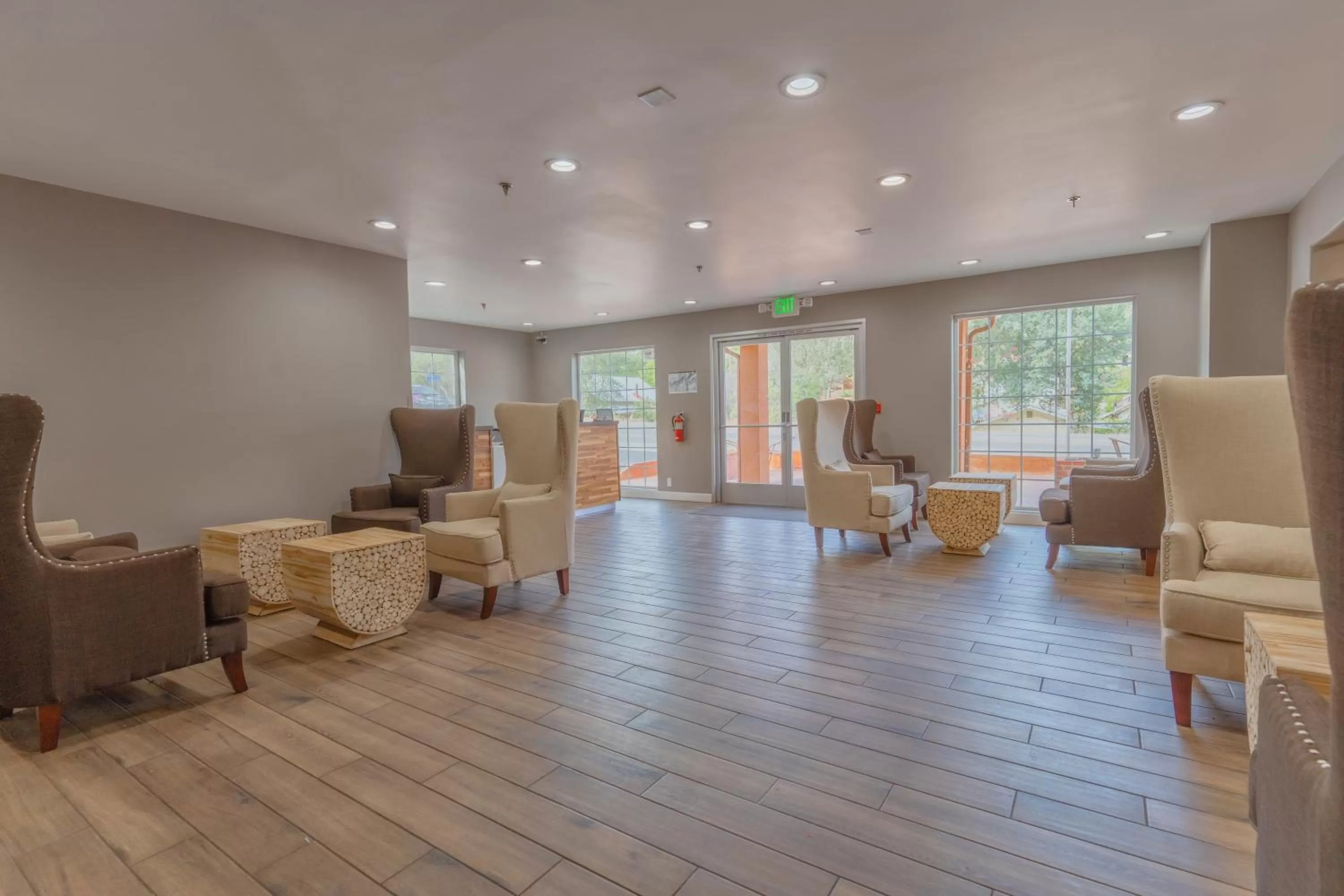 Lobby or reception in The Monarch Inn