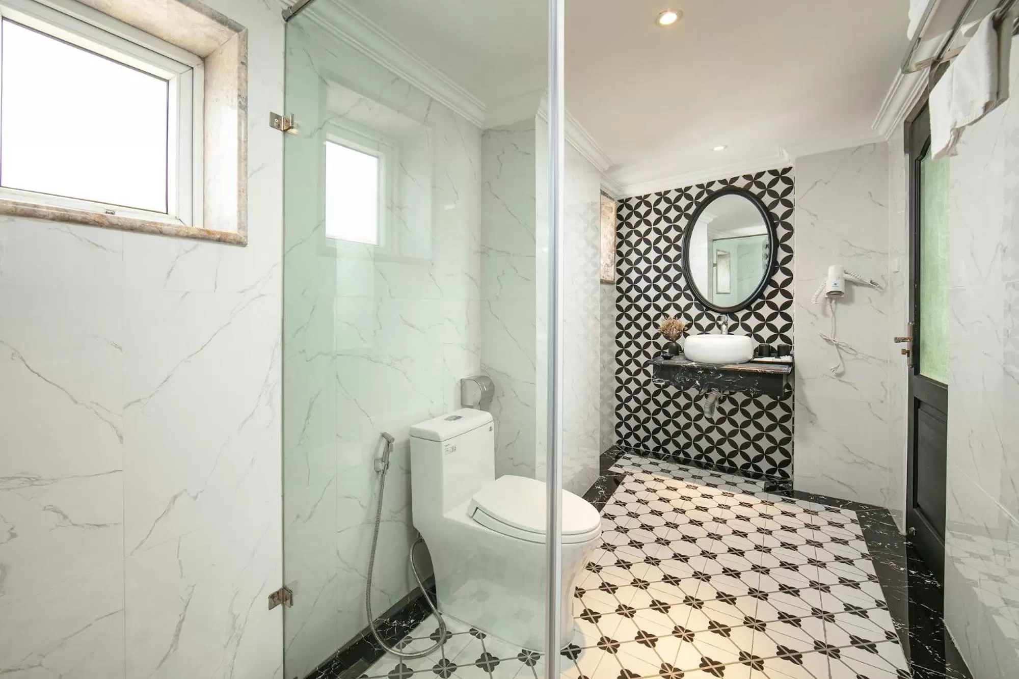 Shower in Scent Premium Hotel