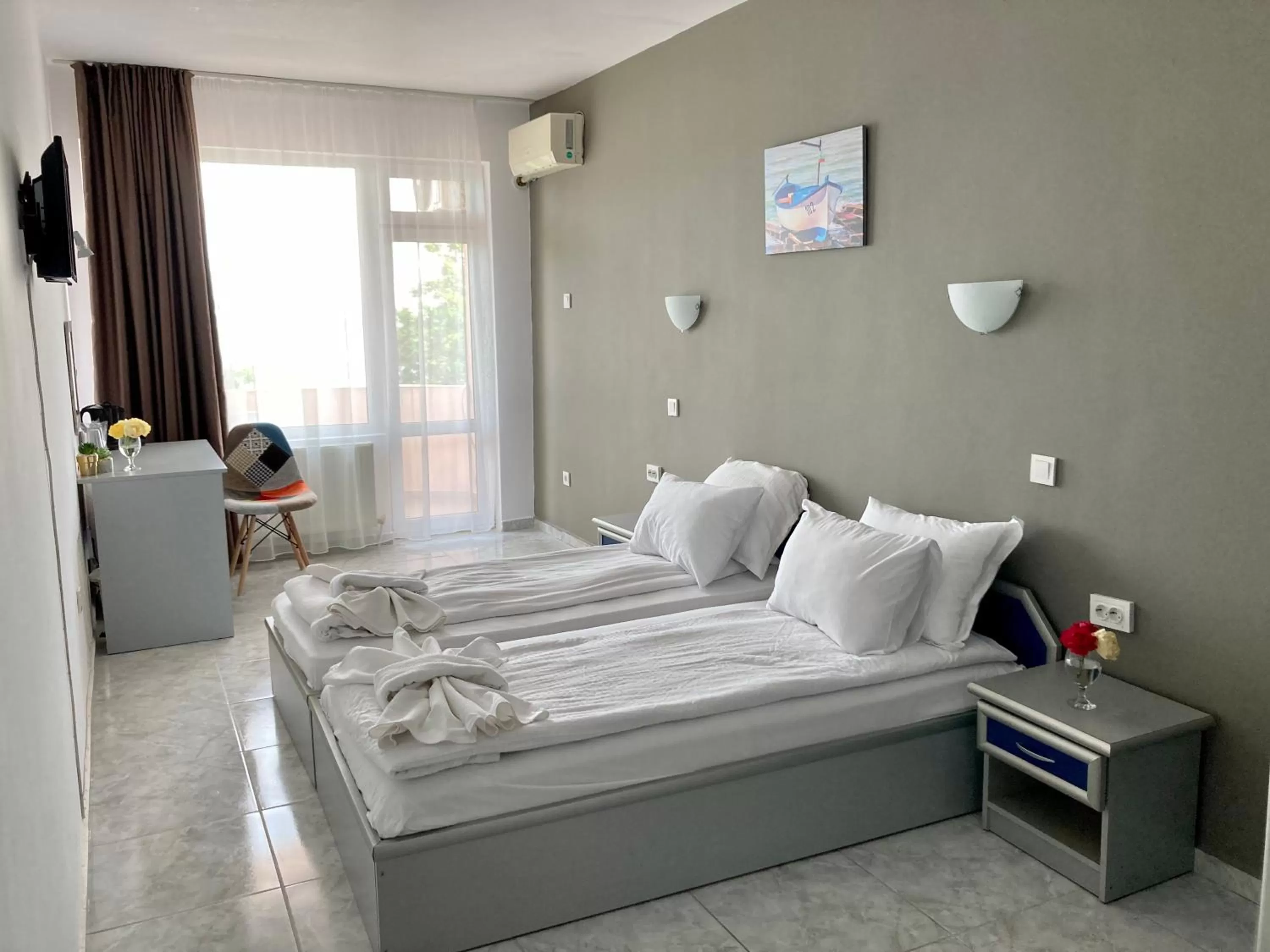 Photo of the whole room, Bed in Plovdiv Hotel