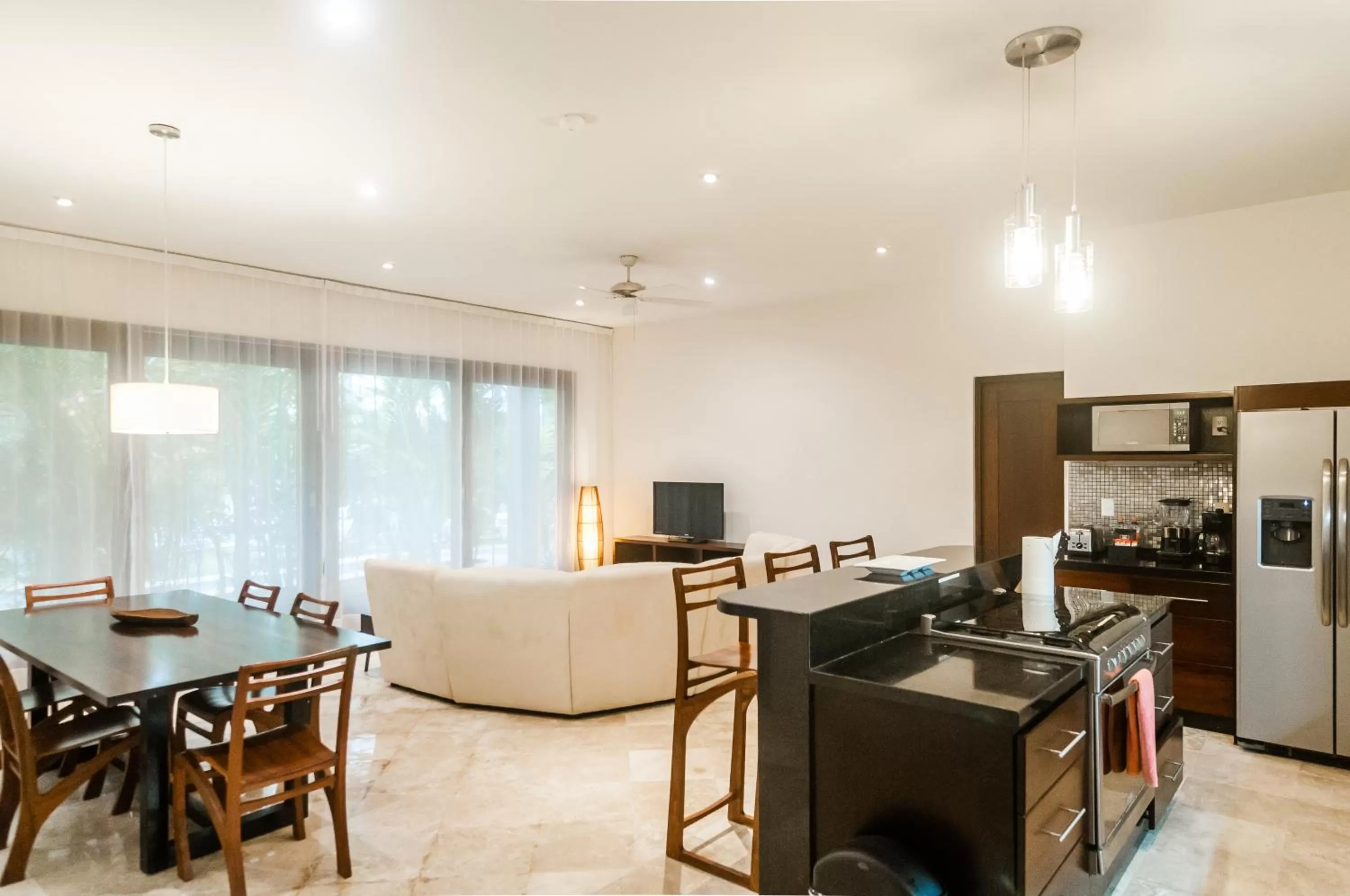 TV and multimedia in Mak Nuk Village - Clothing Optional