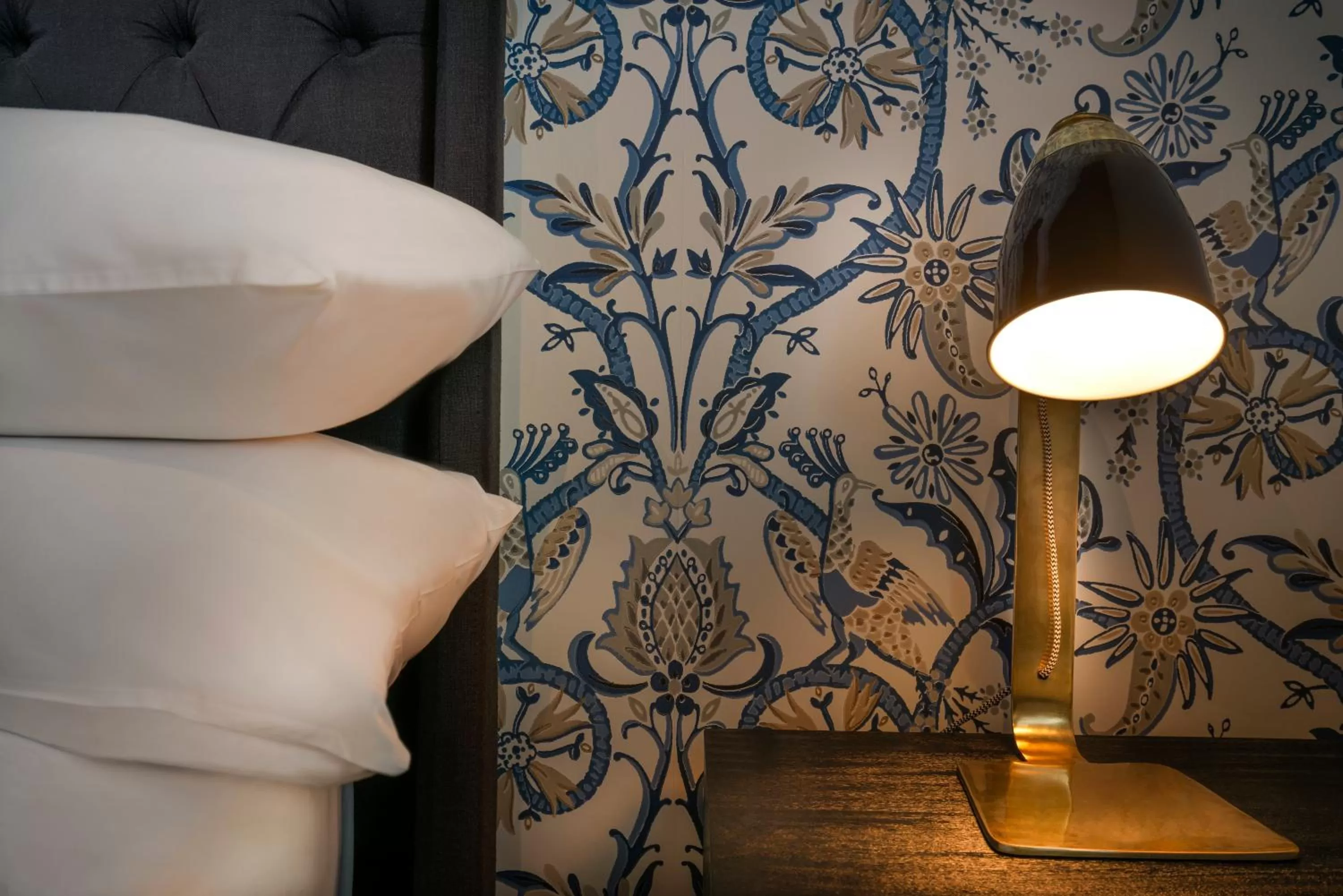 Bed in Hotel Frangos