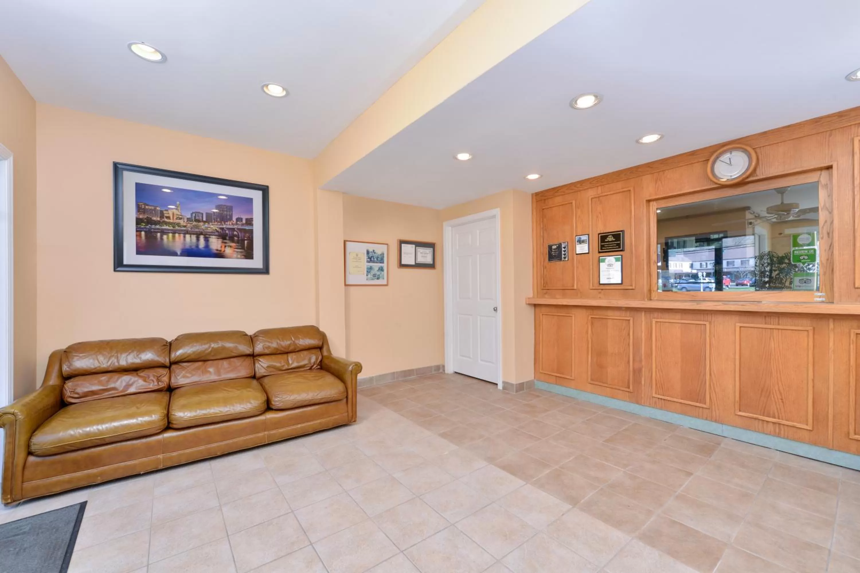 Lobby or reception in Cheshire Welcome Inn