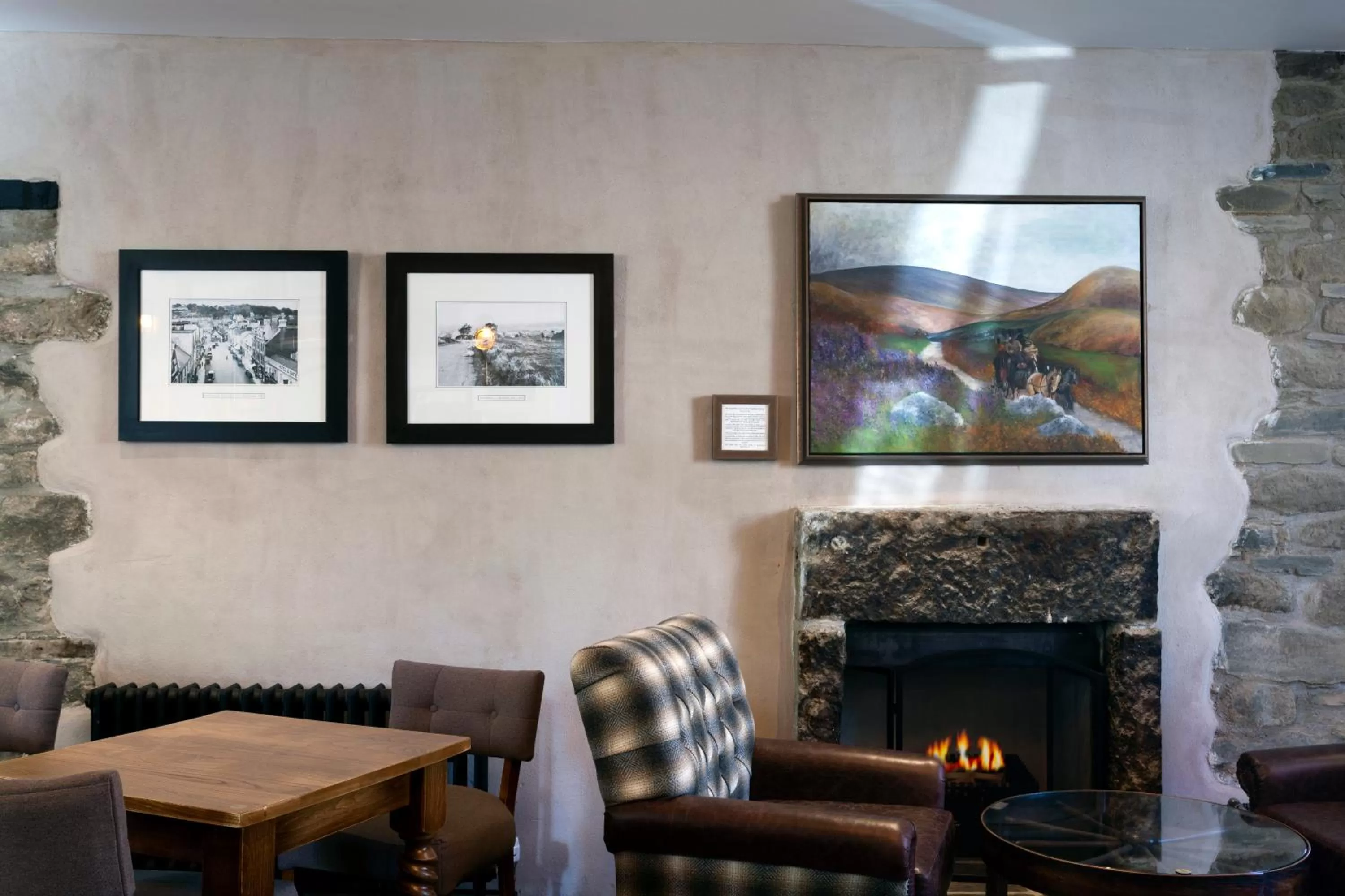 Lounge or bar, Lounge/Bar in The White Hart Hotel Wetherspoon