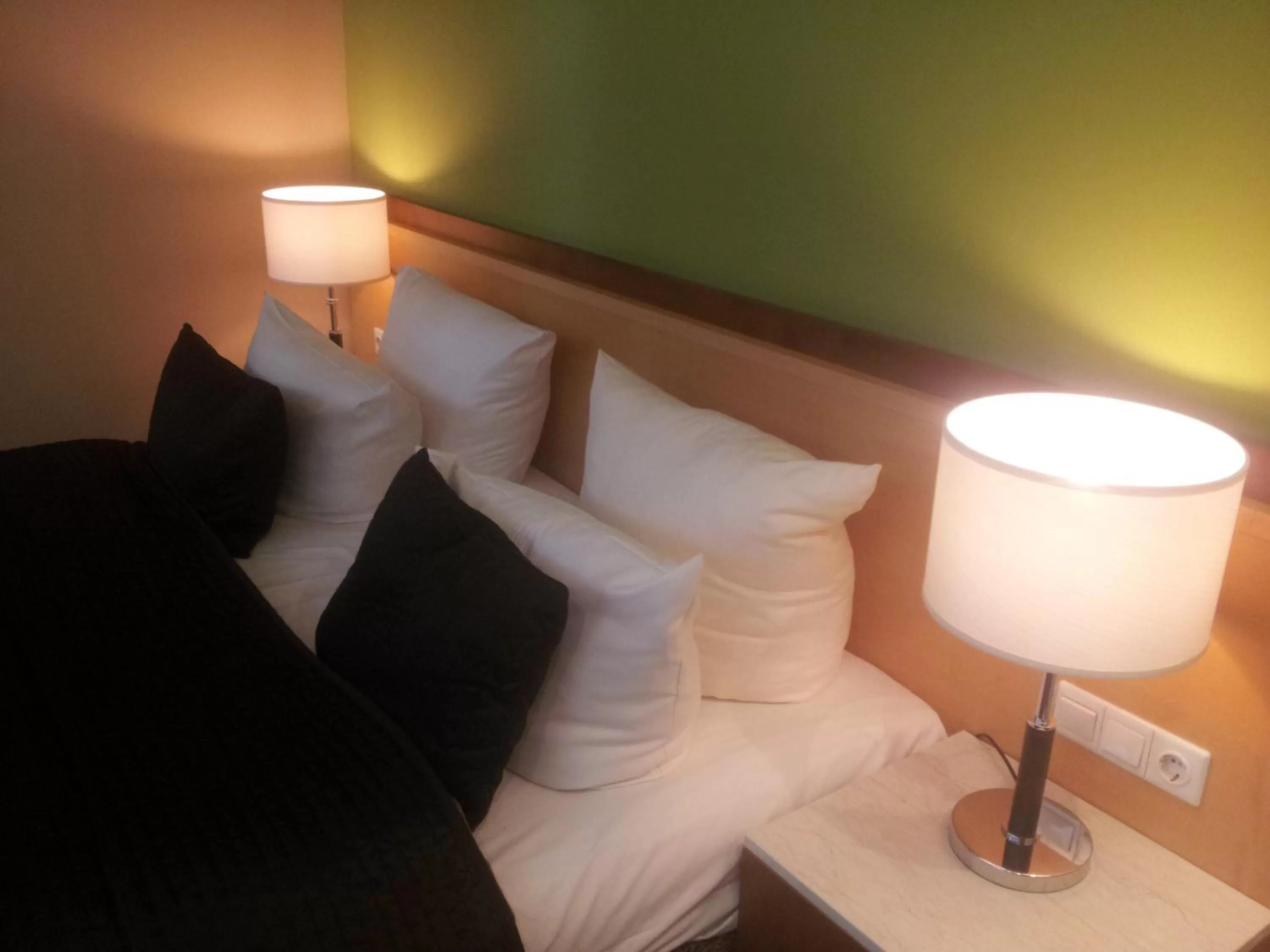 Bed in SORAT Insel-Hotel Regensburg