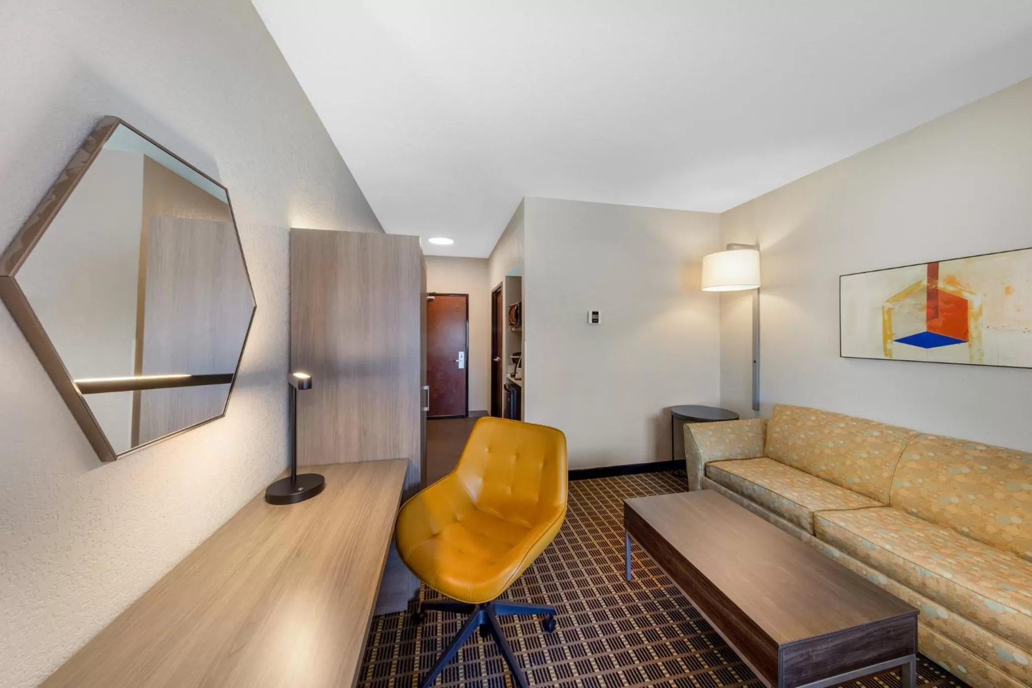 Photo of the whole room in Holiday Inn Express & Suites Pittsburg by IHG