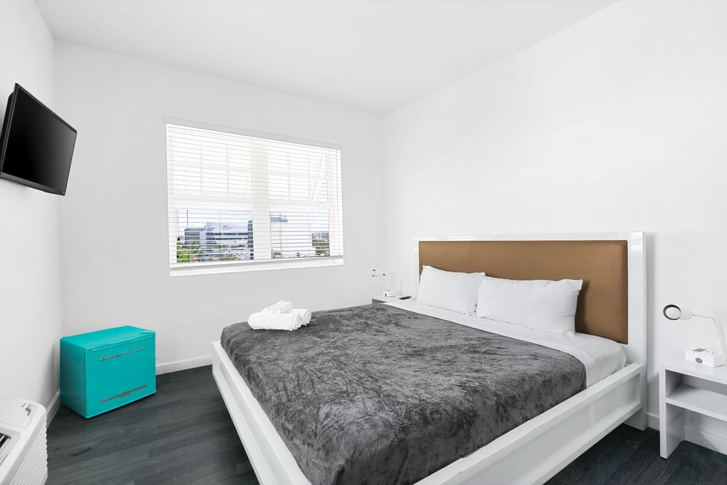 Bed in The Variety by LuxUrban